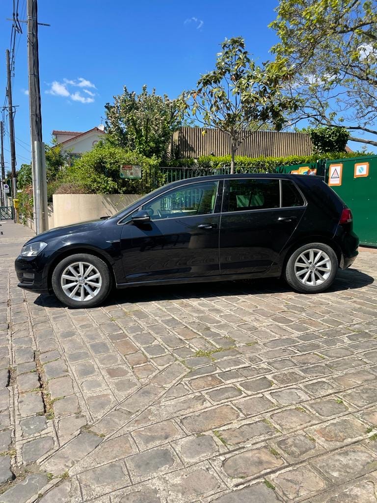 Volkswagen Golf avec Climatisation