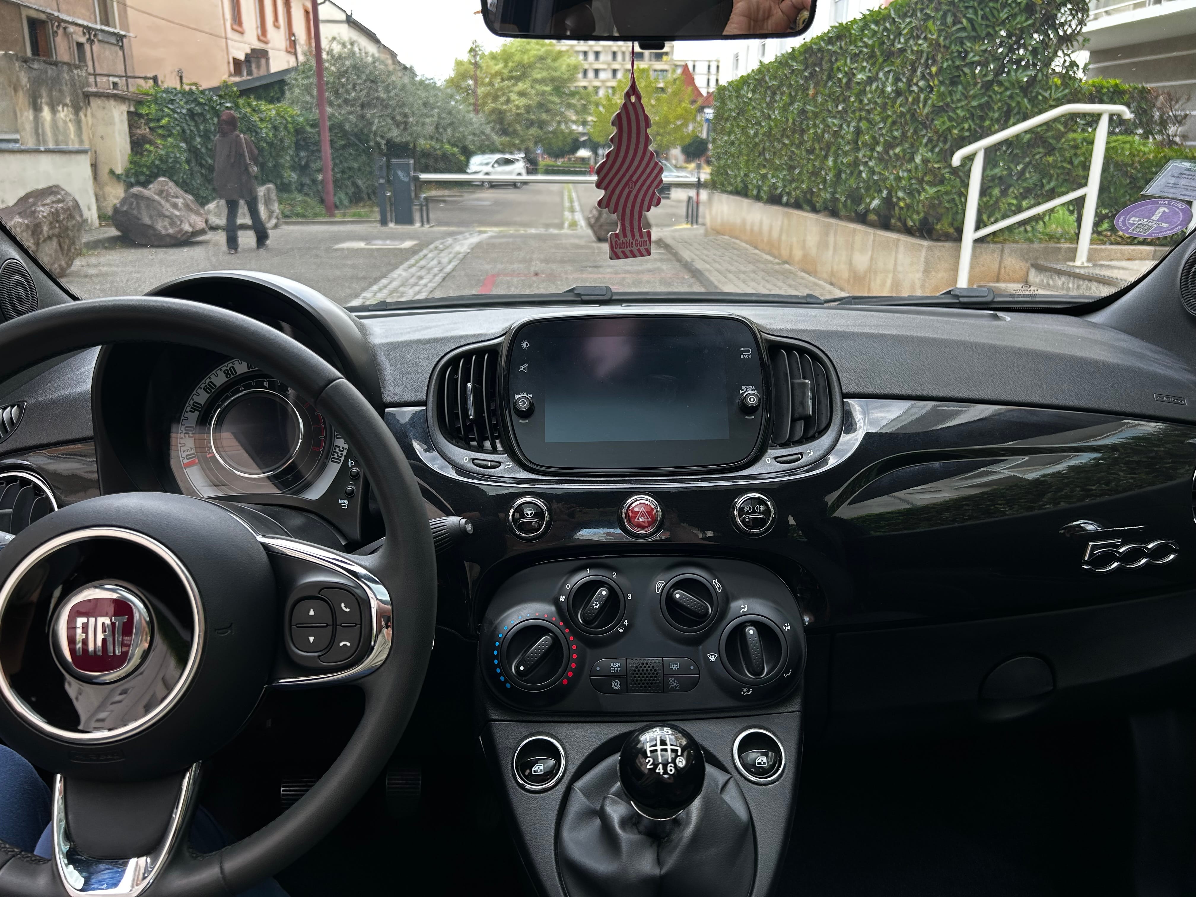 Fiat 500 Hybride avec Audio Bluetooth