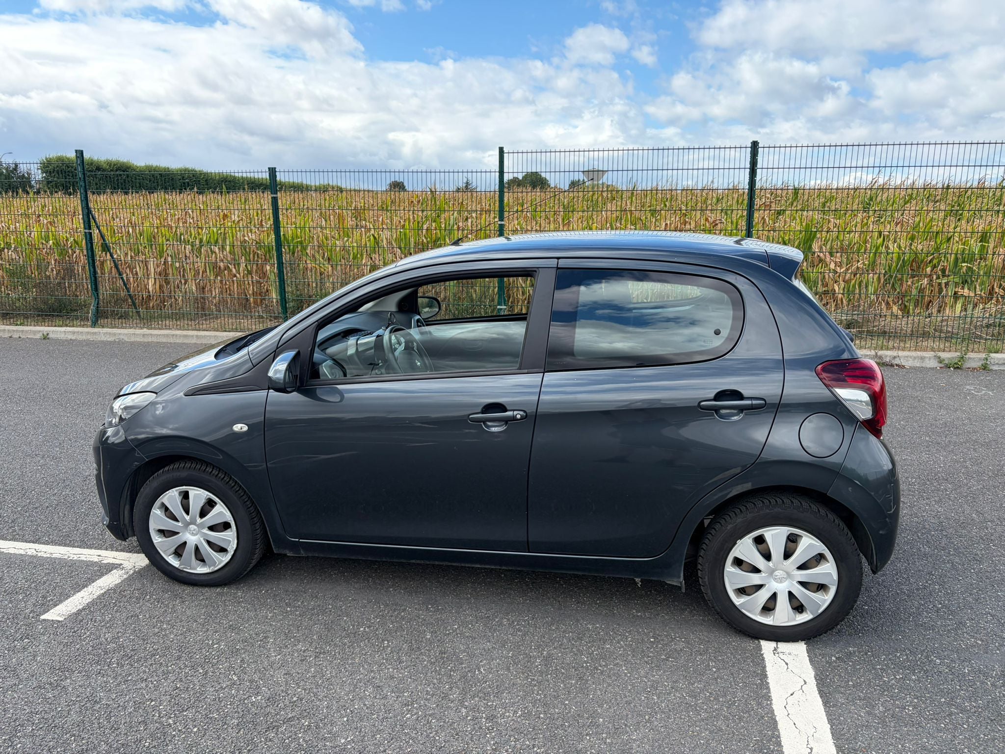 Peugeot 108 1.0 VTI with Air conditioning