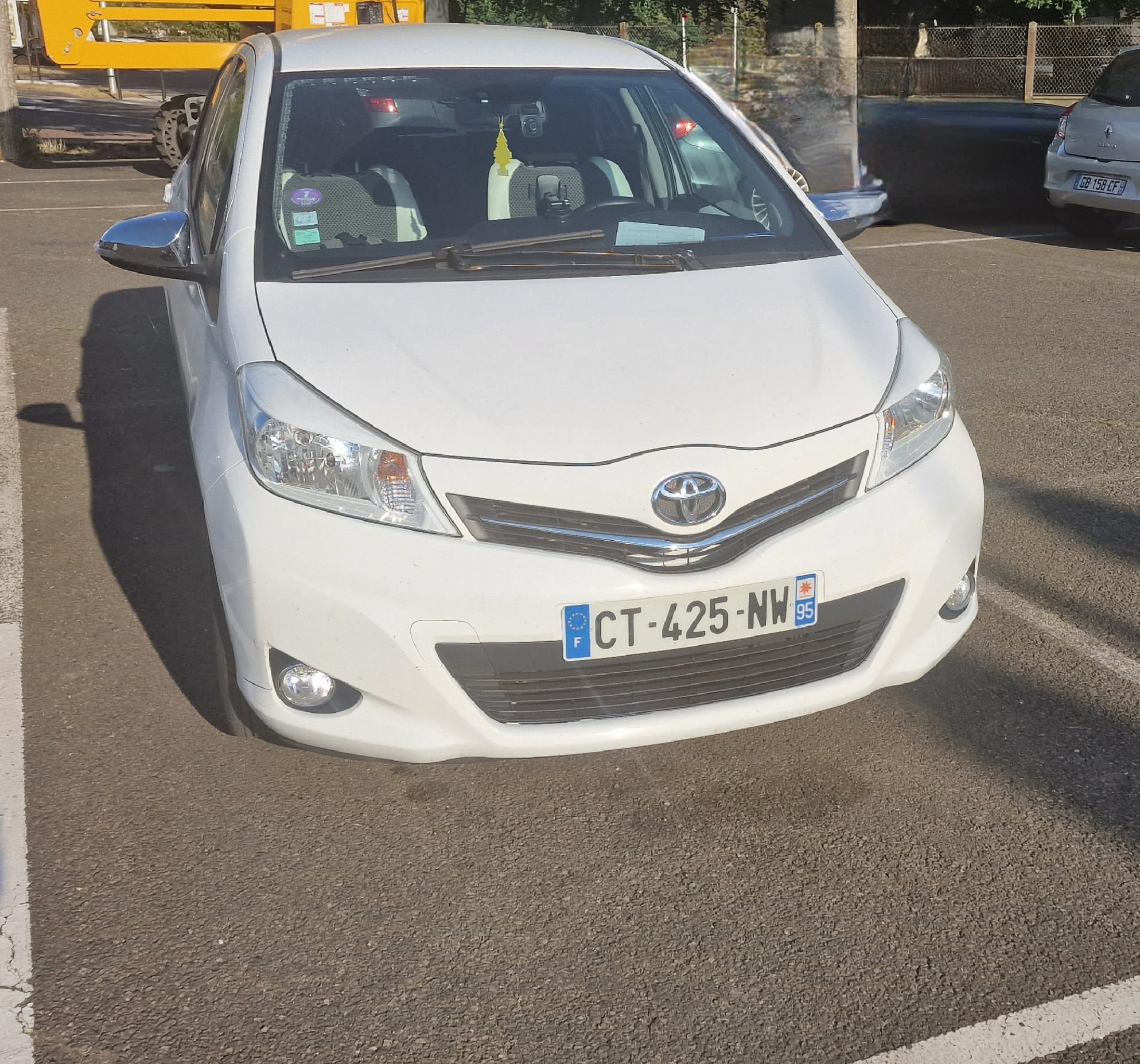 Toyota Yaris 1.3 vtti, 2013, Essence 98