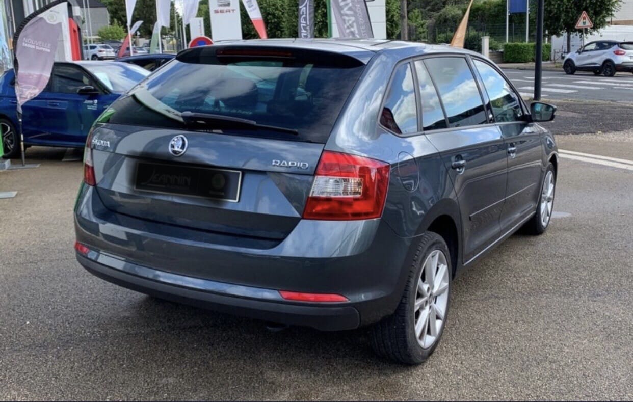 Skoda Rapid avec GPS