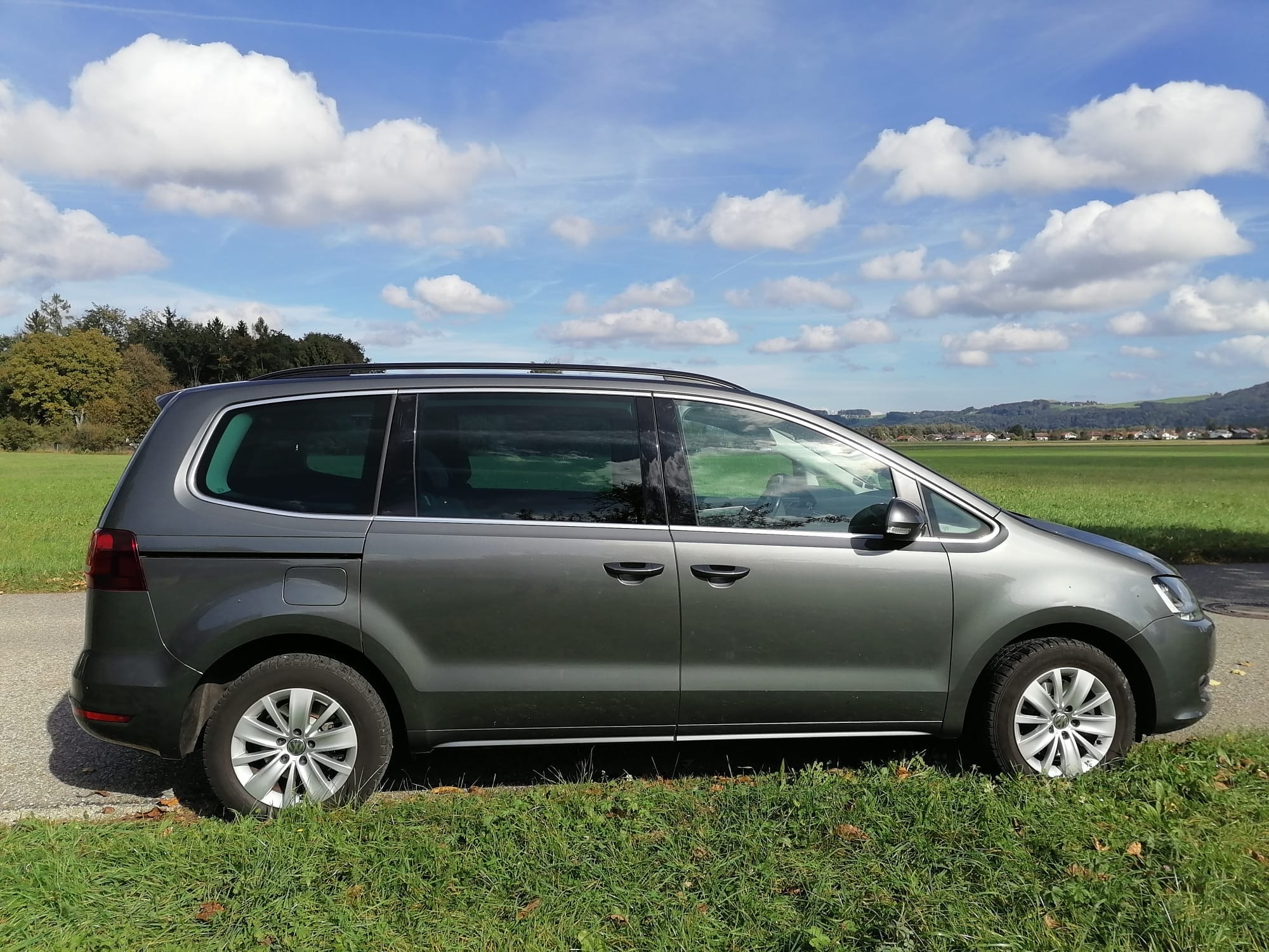 Volkswagen Sharan, 2018, Super 95, Automatik, 7 Sitze