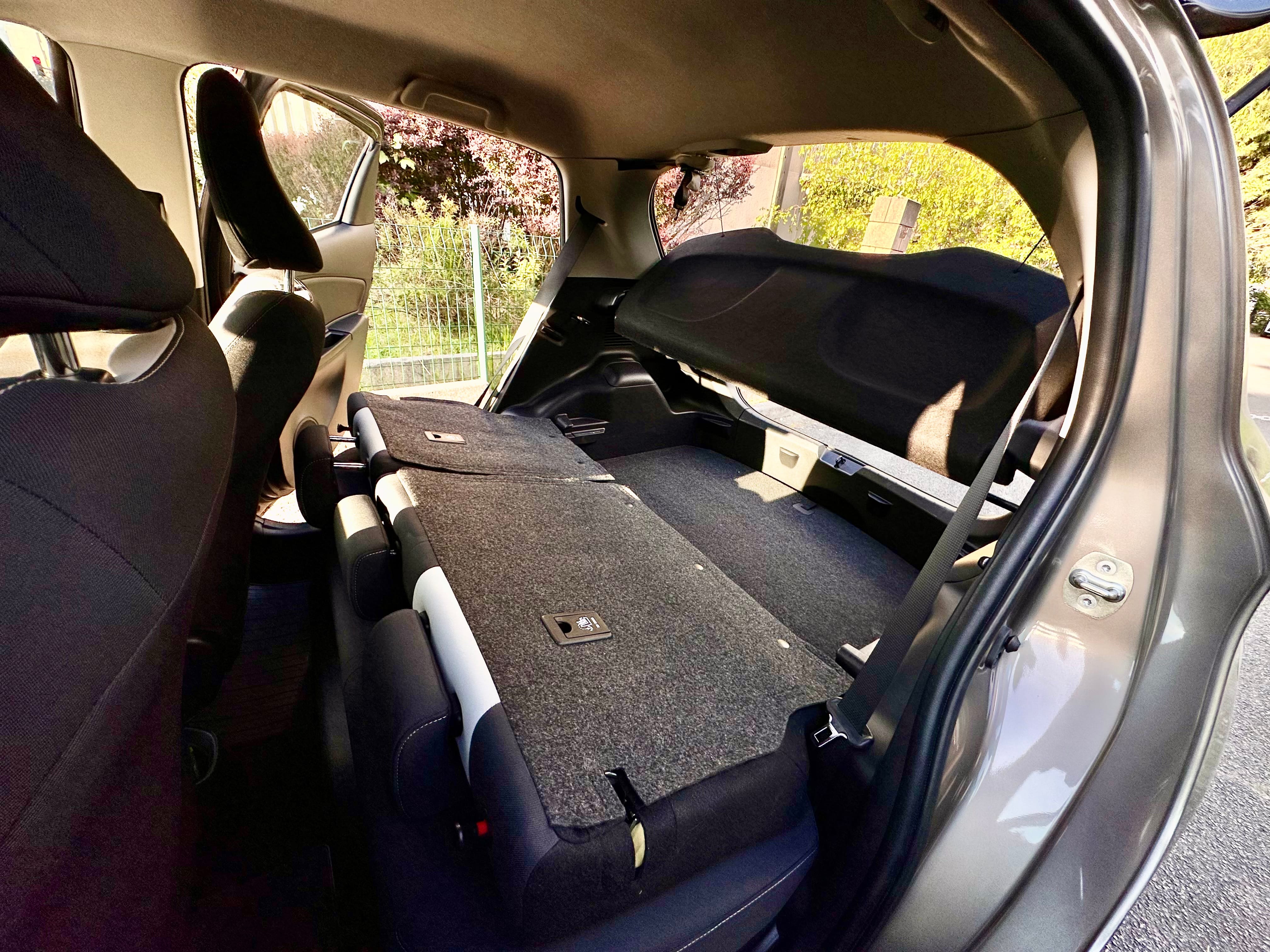 Toyota Yaris Hybride avec GPS