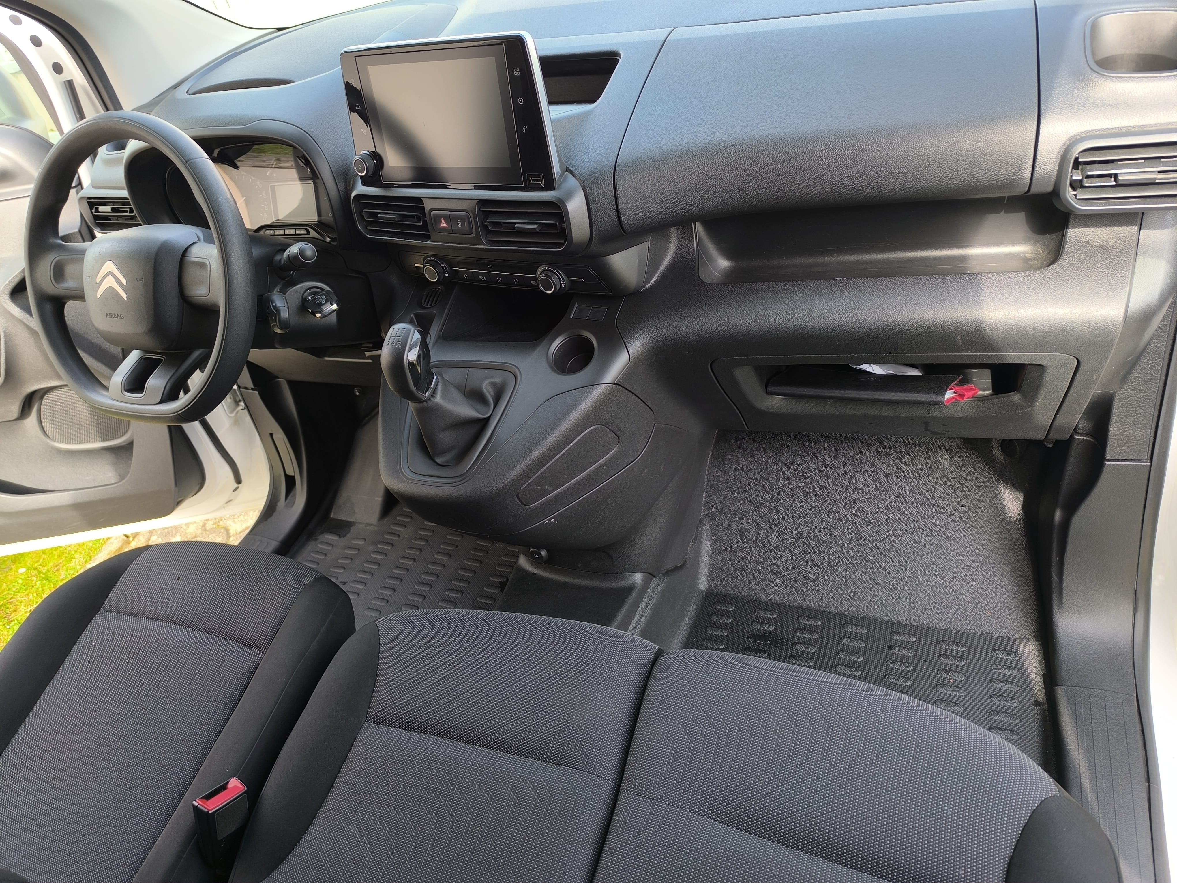 Citroen Berlingo  utilitaire Déménagement & Ikea – transport- bricolage avec Port USB