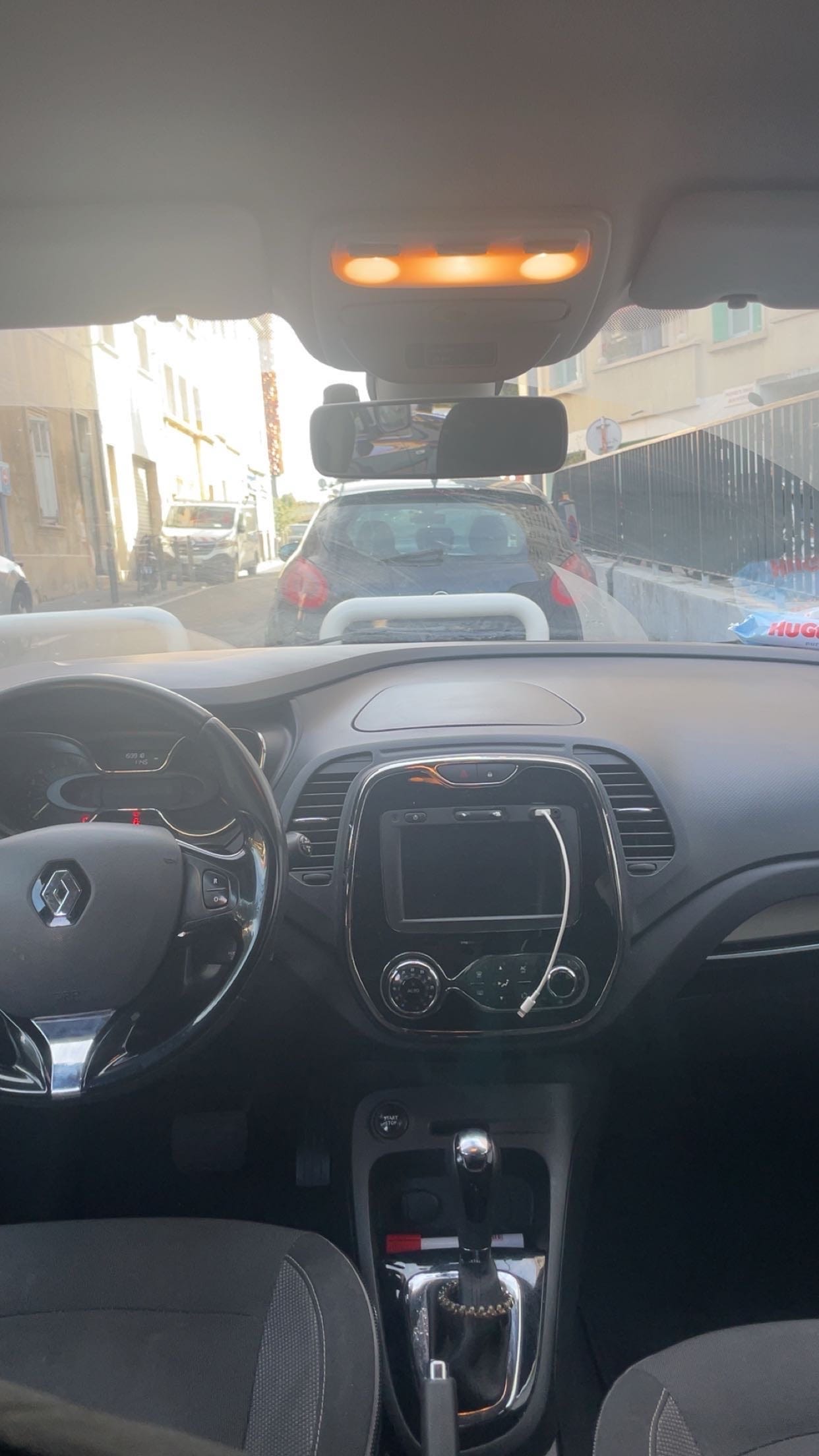 Renault Captur with Cruise control