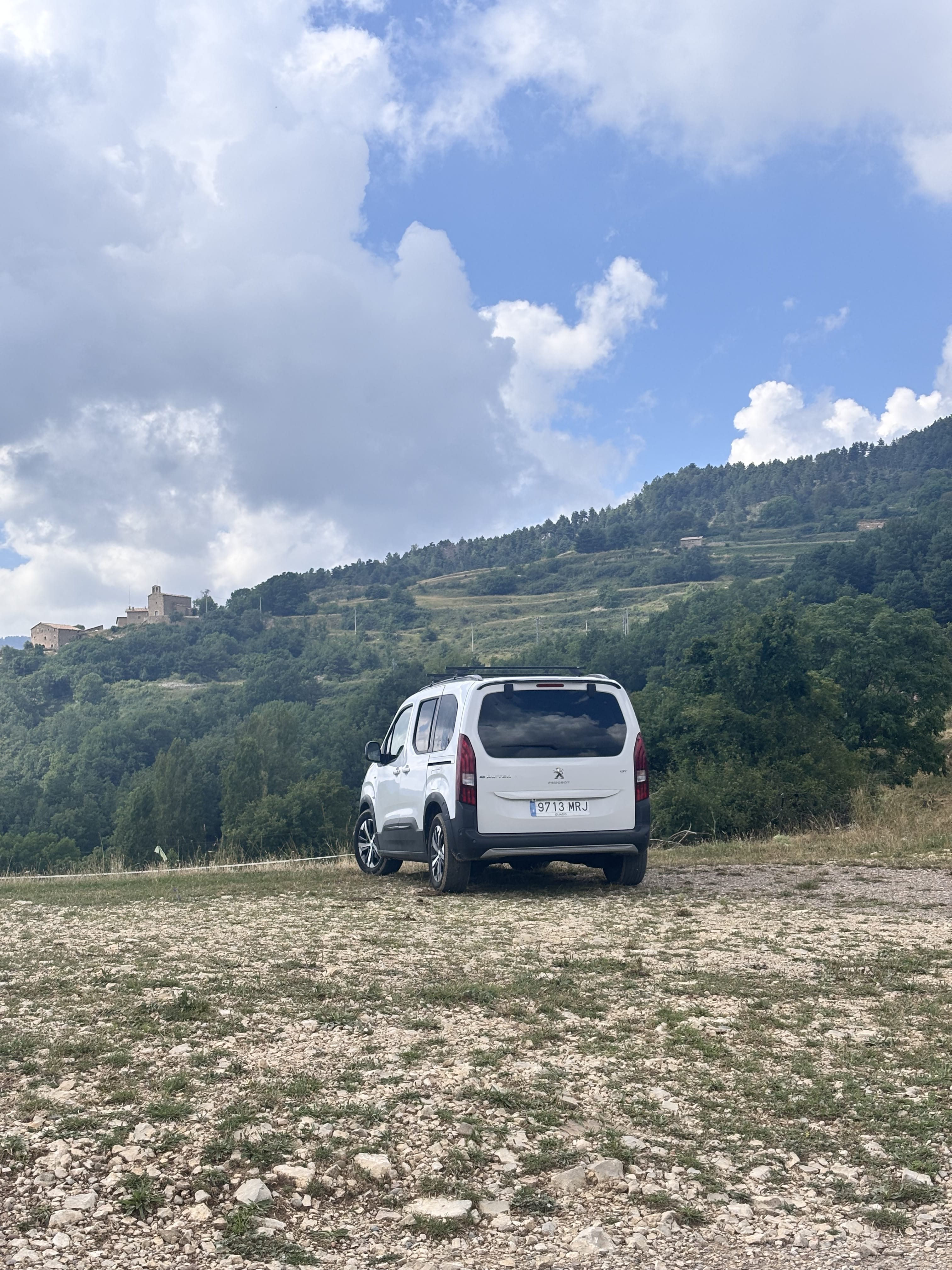Peugeot e-Rifter Minivan con GPS
