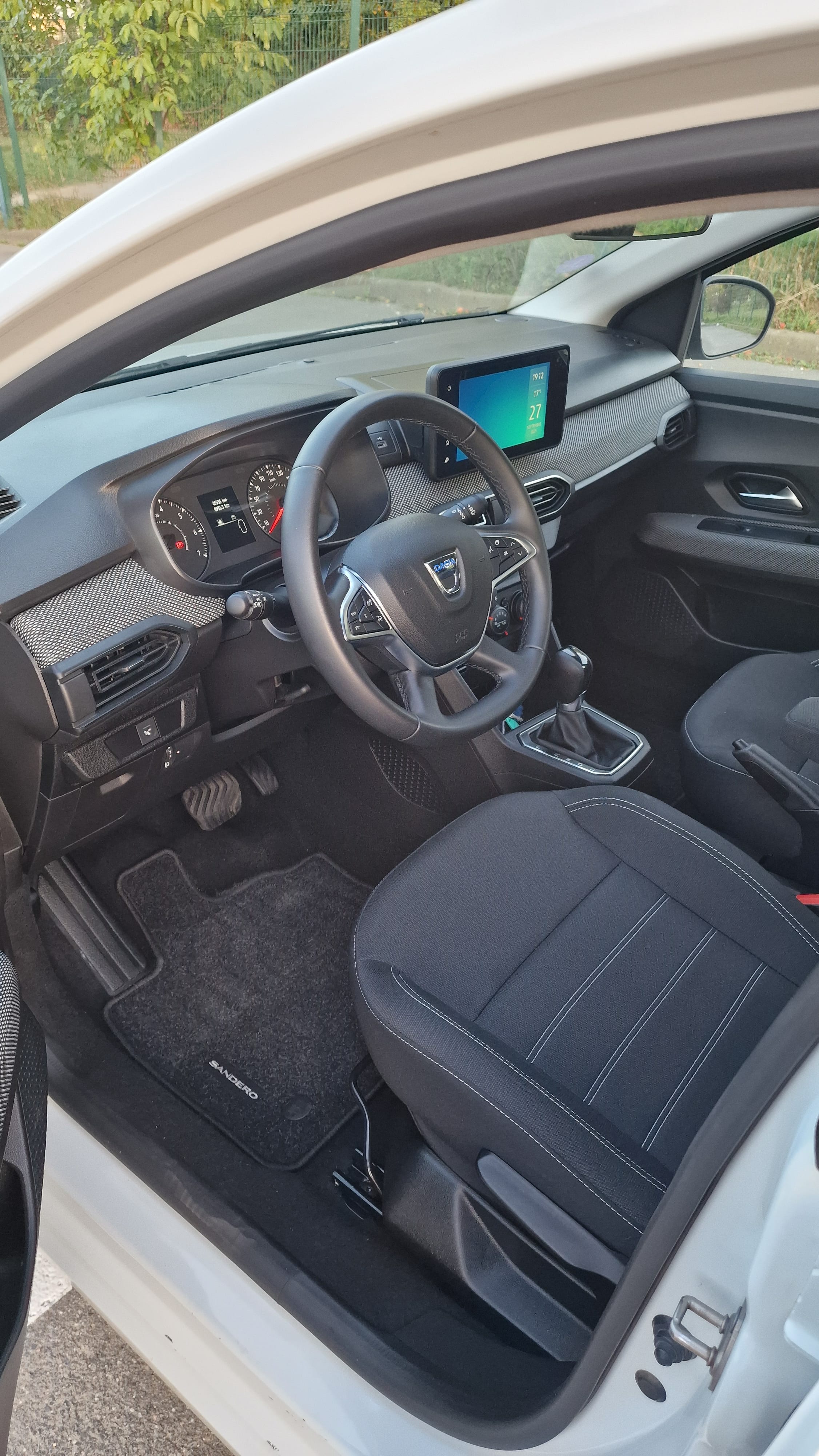Dacia Sandero avec Apple CarPlay