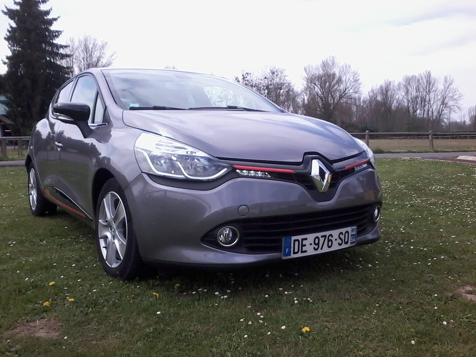 Renault Clio avec Entrée audio / iPod