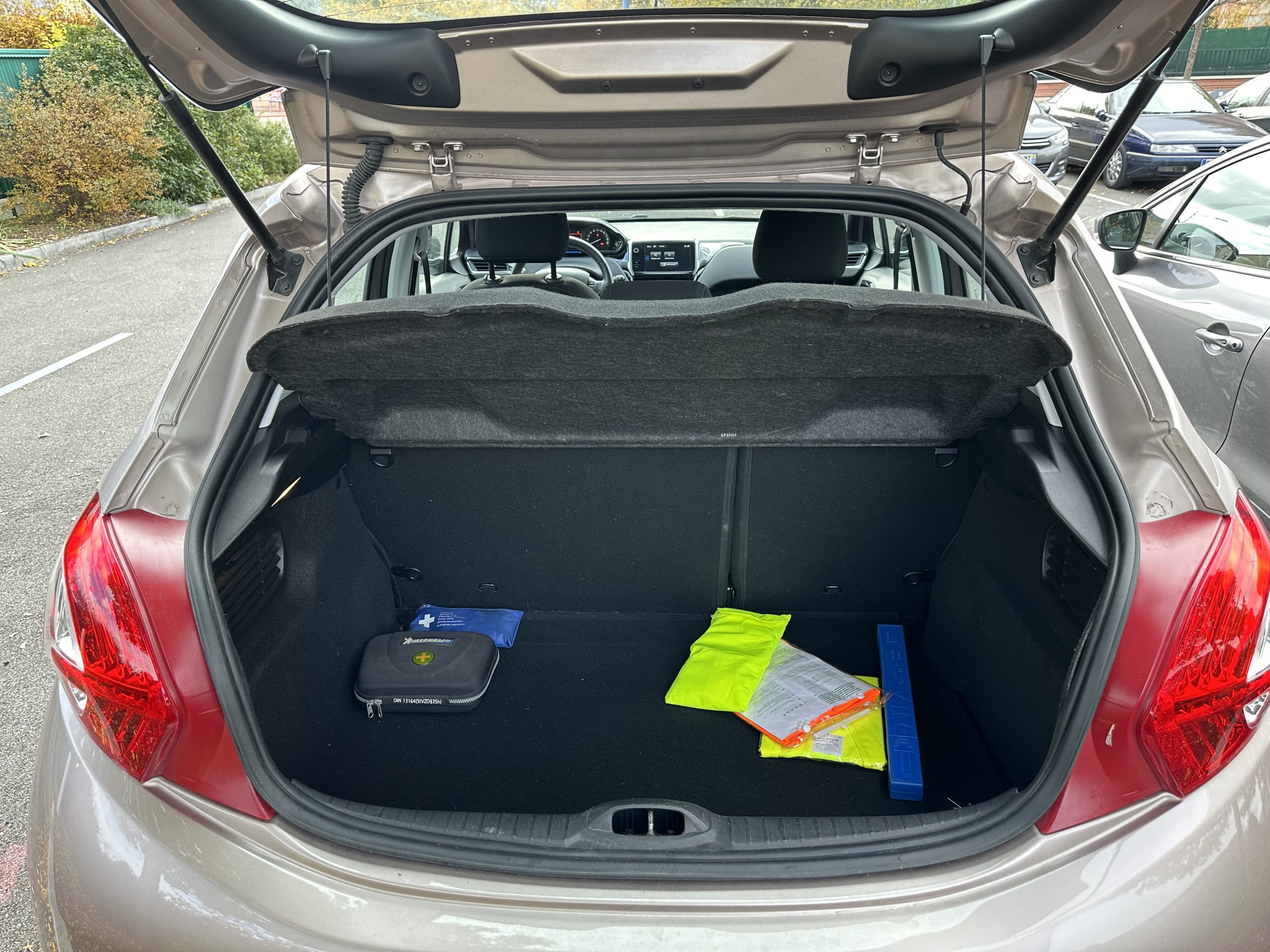 Peugeot 208 Boîte automatique avec Régulateur de vitesse