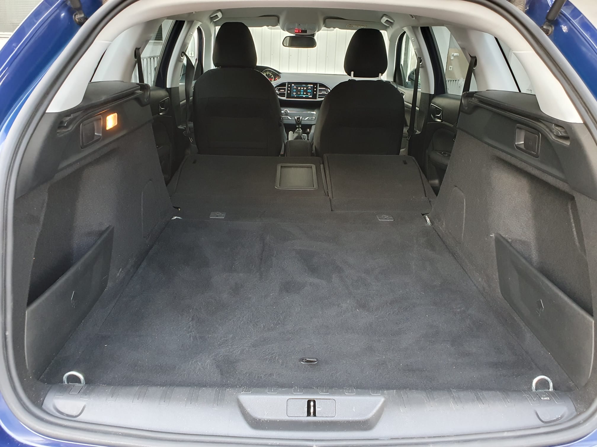 Peugeot 308 SW avec Entrée audio / iPod