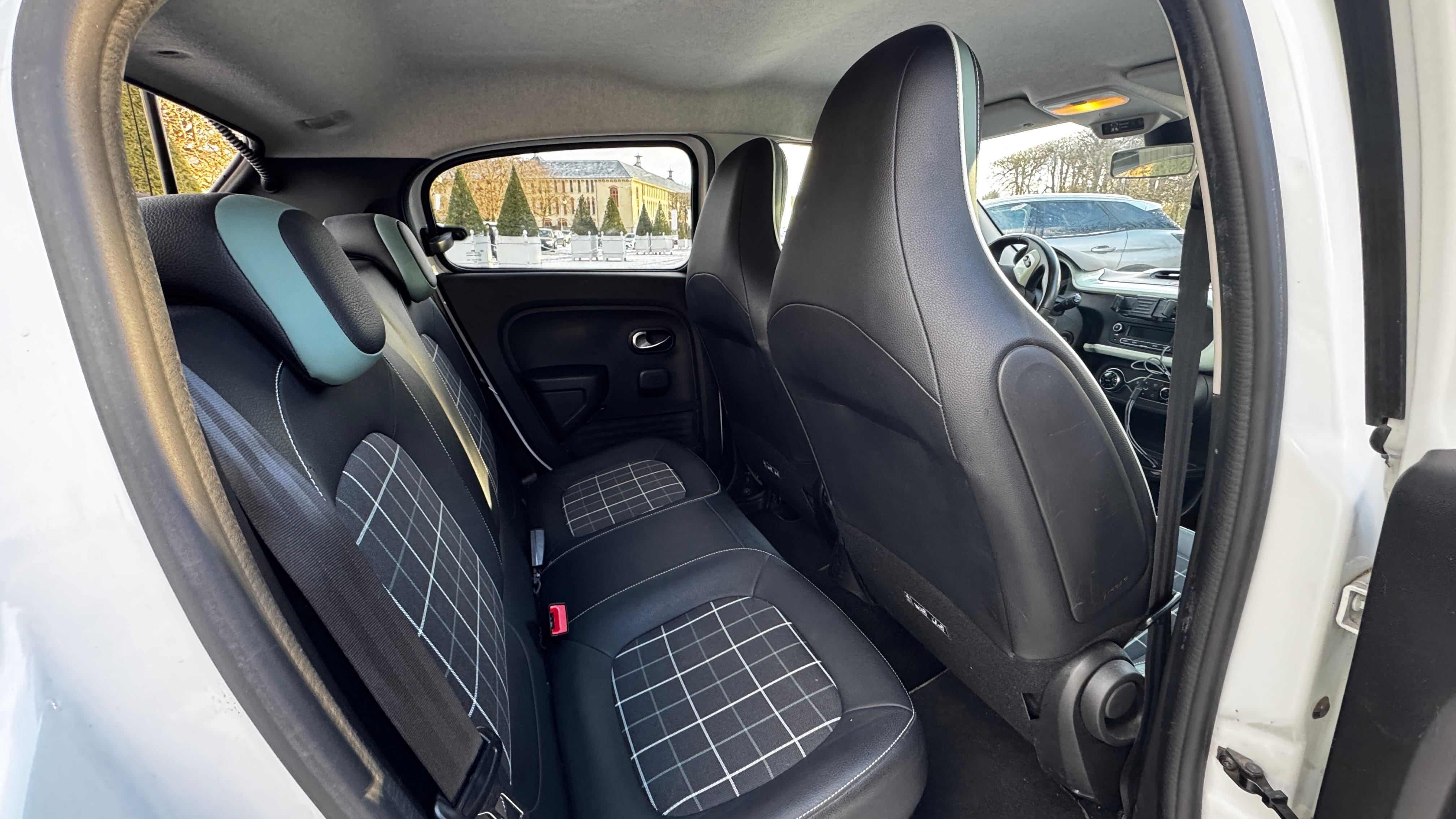 Renault Twingo III avec Entrée audio / iPod