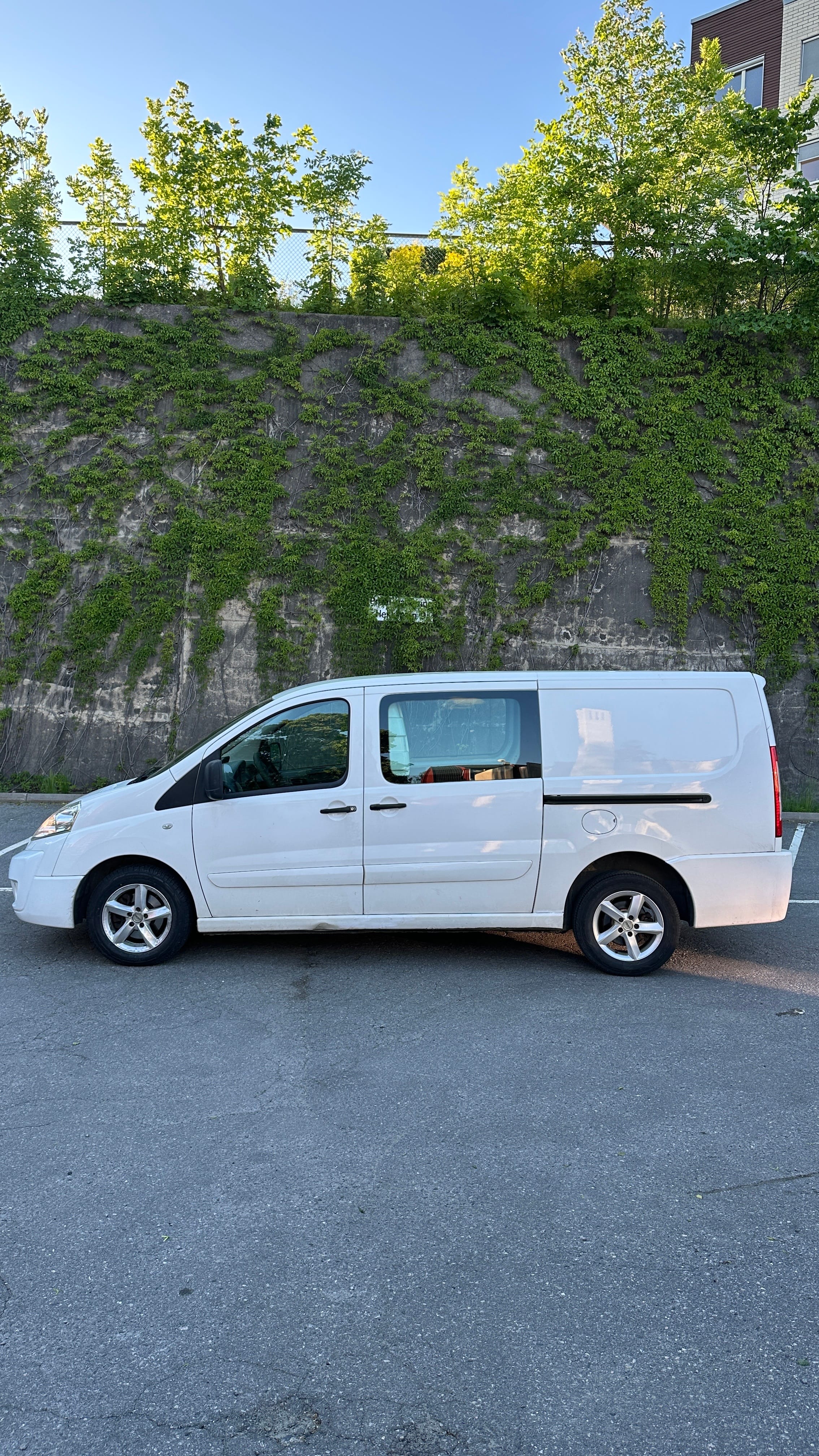 Peugeot Expert mit Bluetooth-Audio