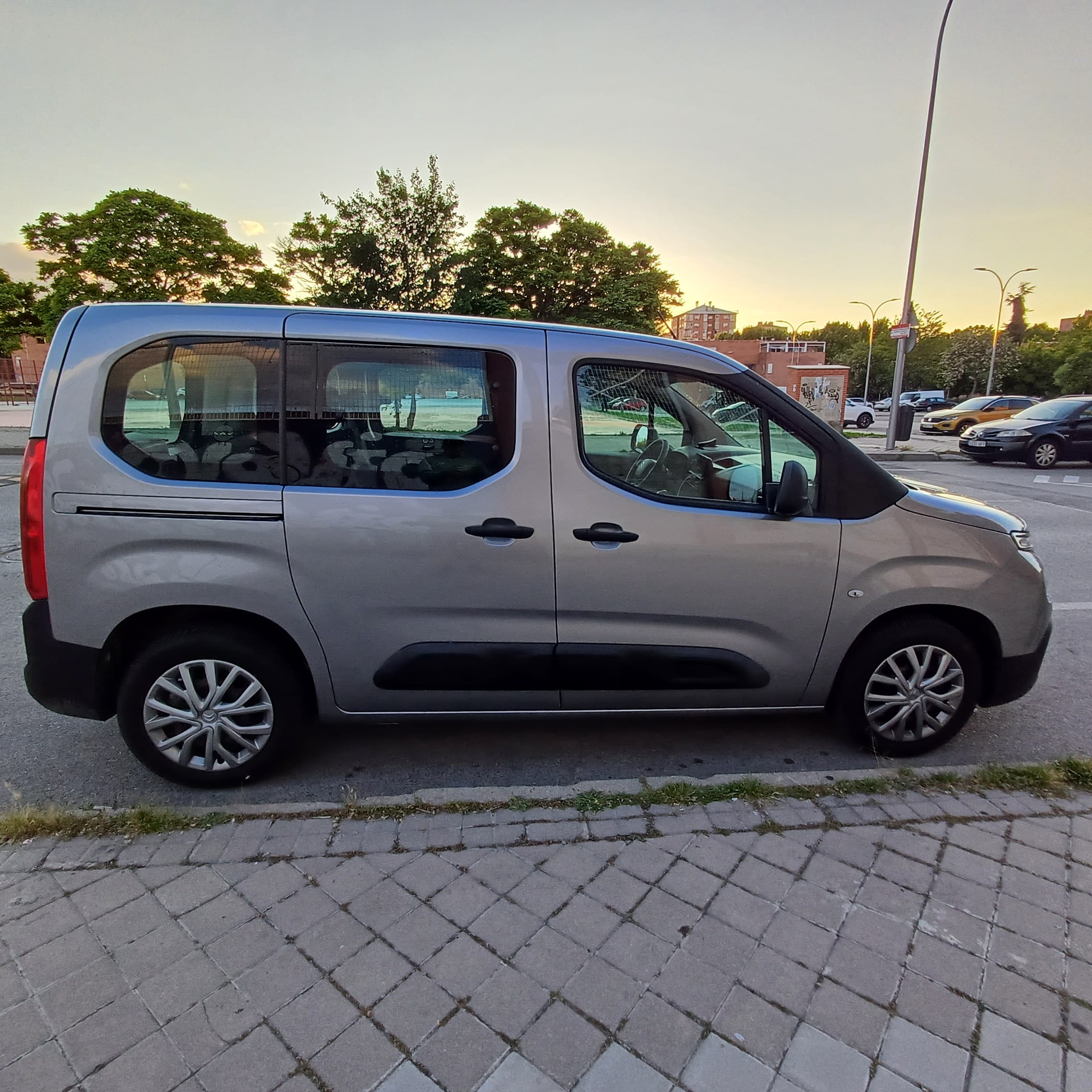 Citroen Berlingo with Bluetooth audio