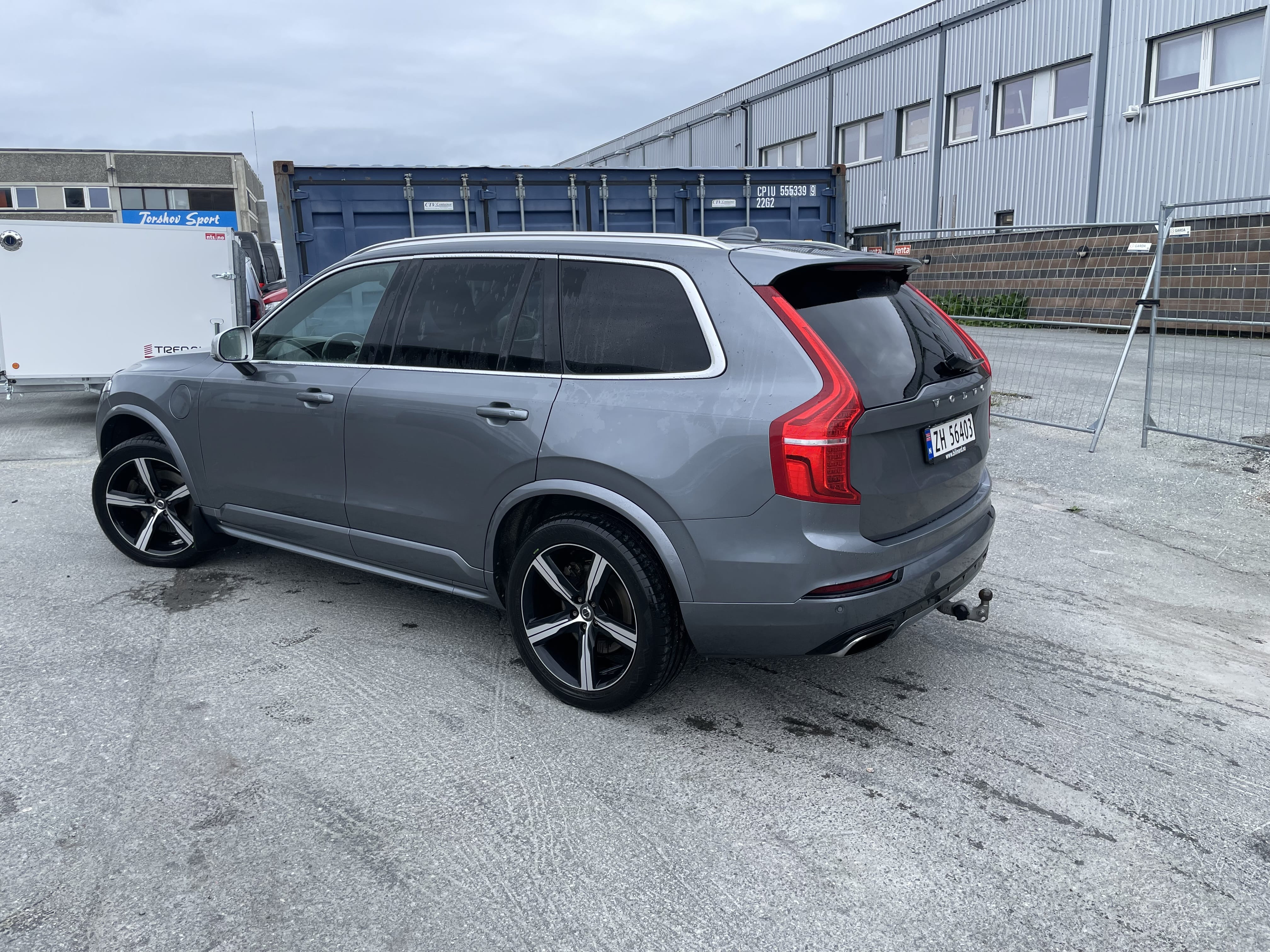 Volvo XC90 T8 R-design met GPS