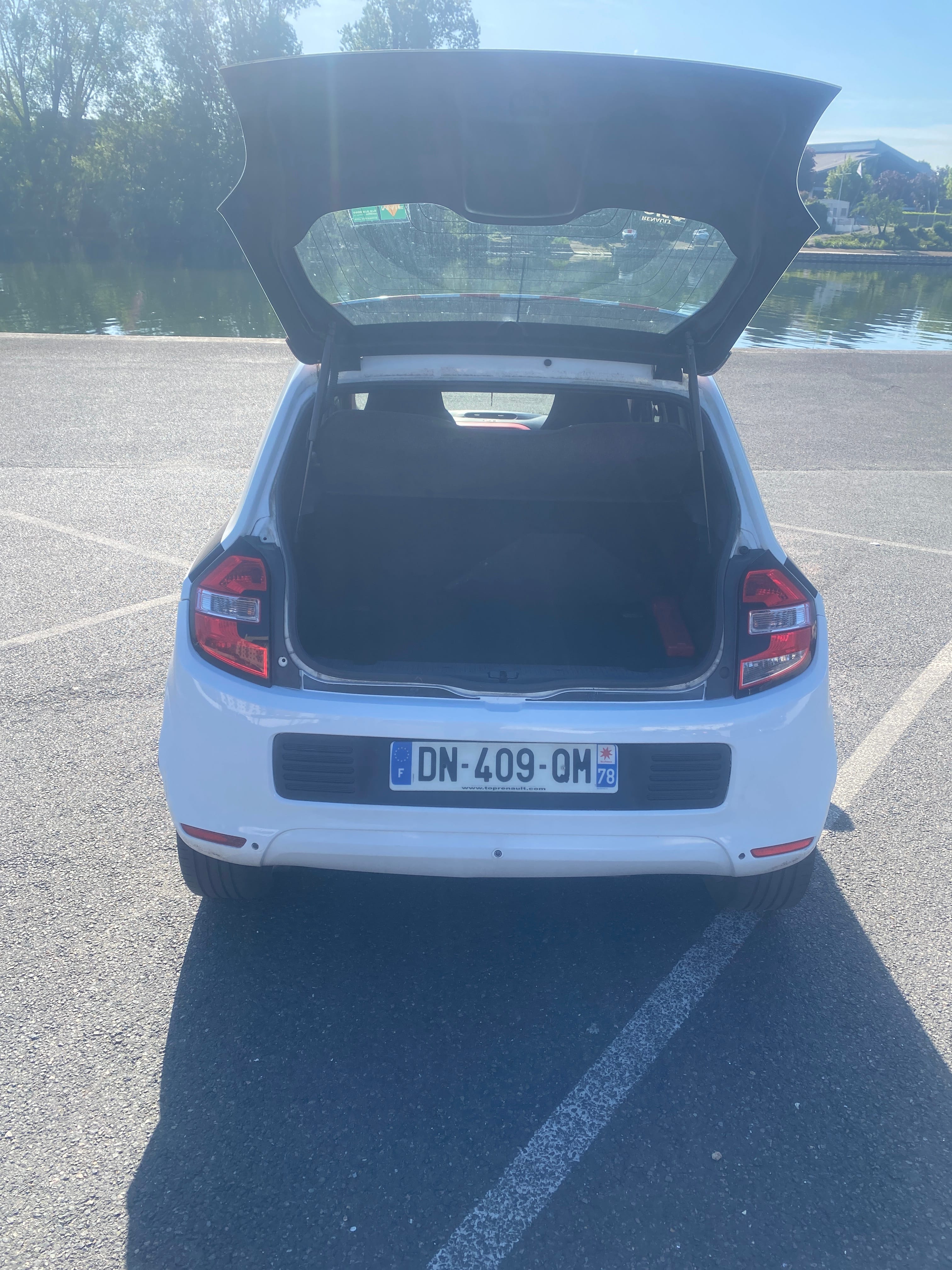 Renault Twingo III avec GPS