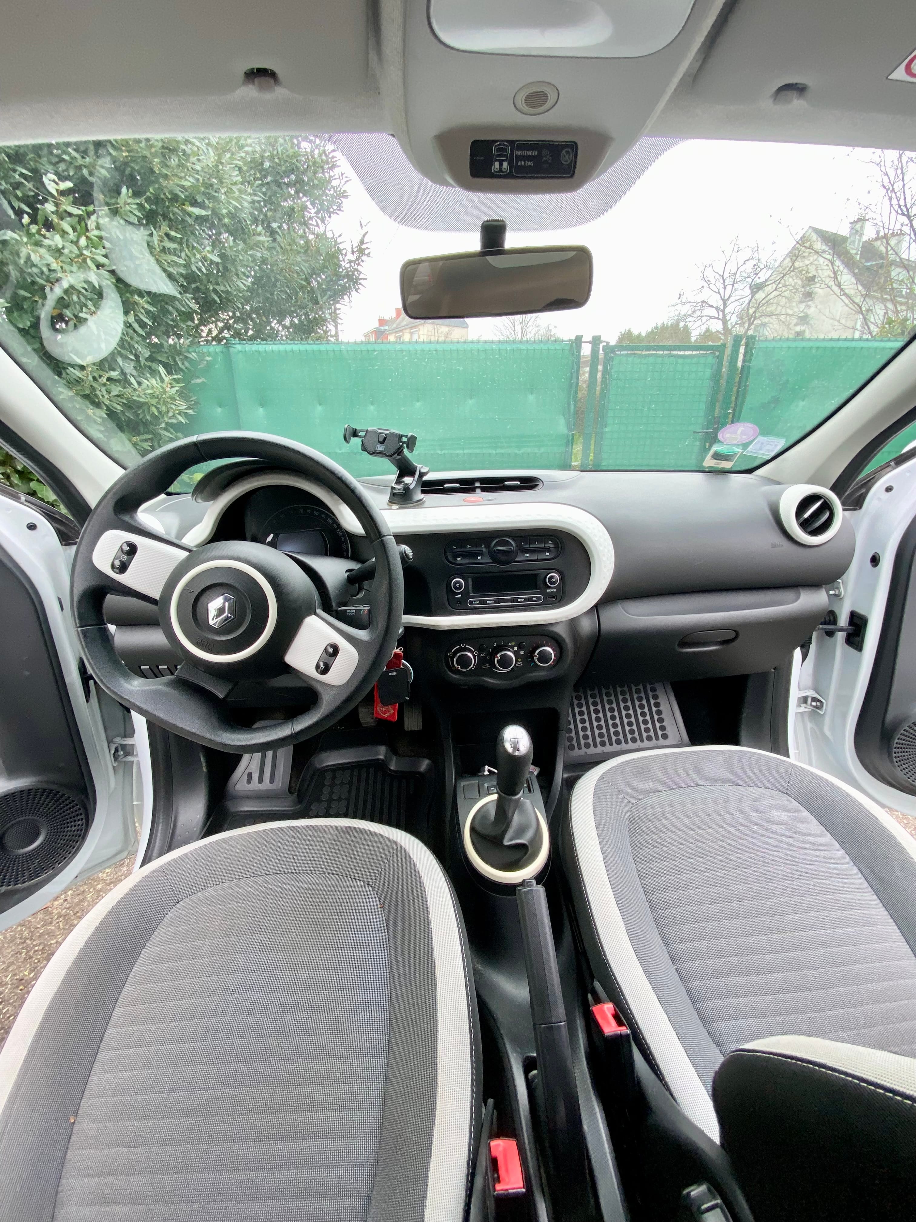 Renault Twingo III avec Siège bébé