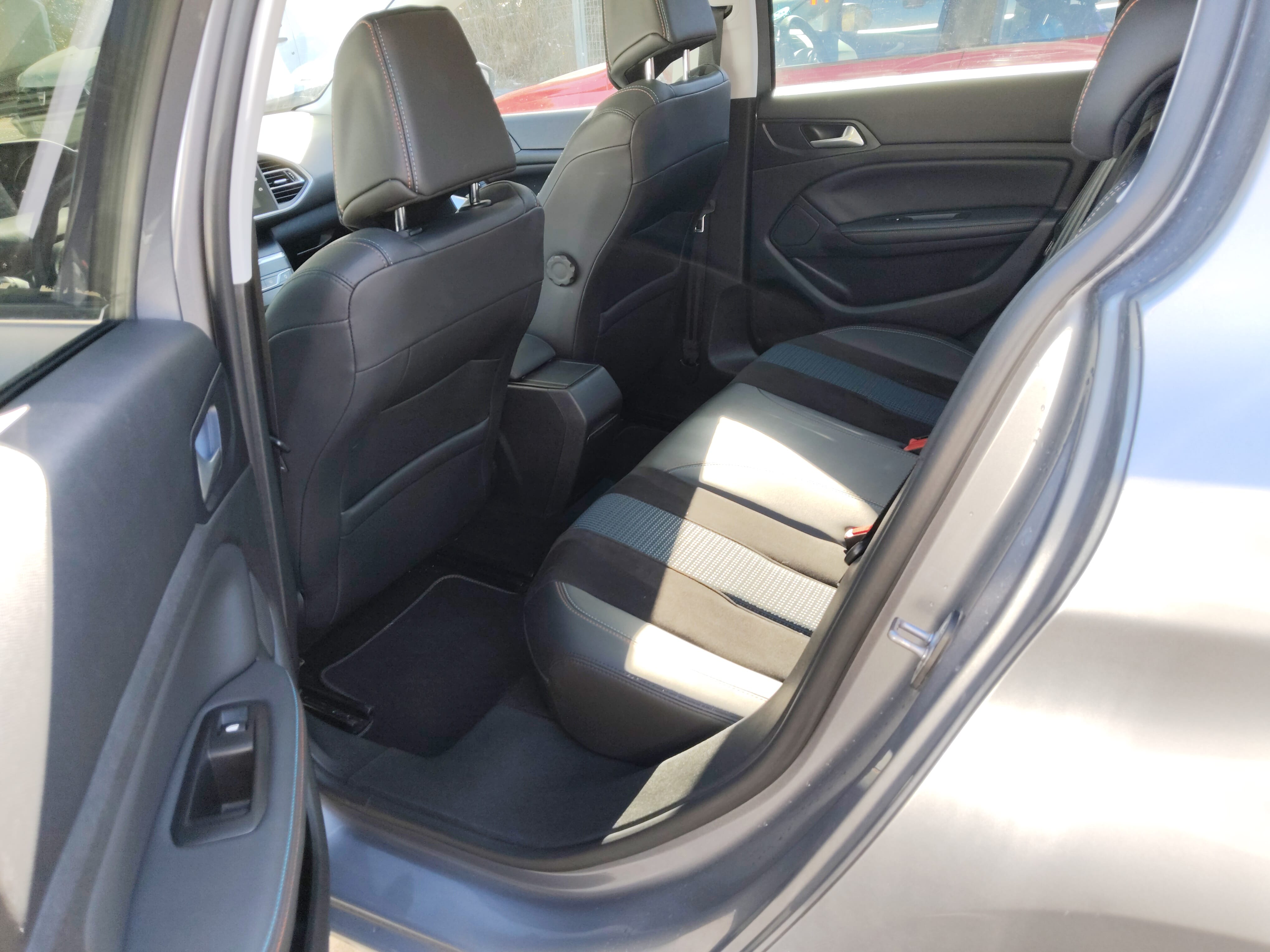 Peugeot 308 con Apple CarPlay