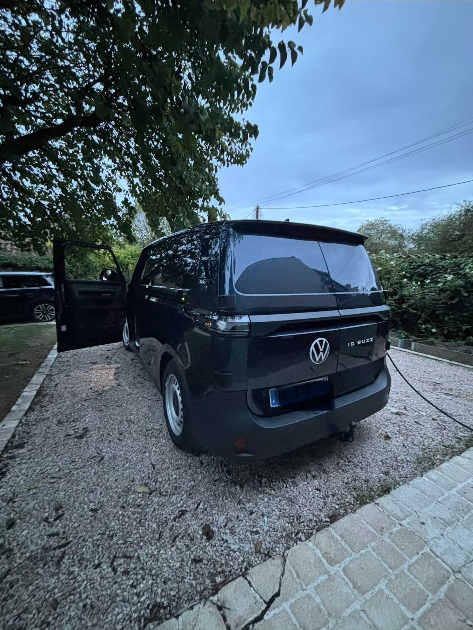 Volkswagen ID. Buzz Cargo avec Climatisation