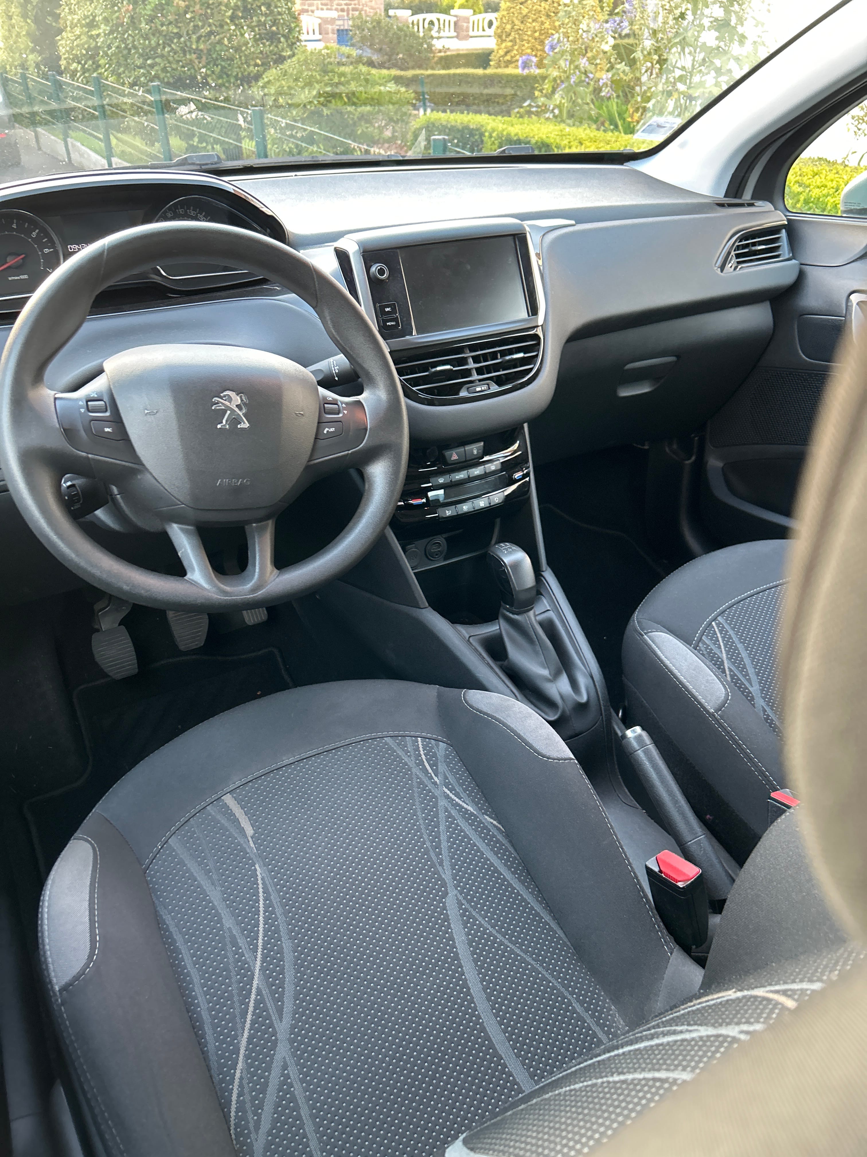 Peugeot 208 avec Régulateur de vitesse
