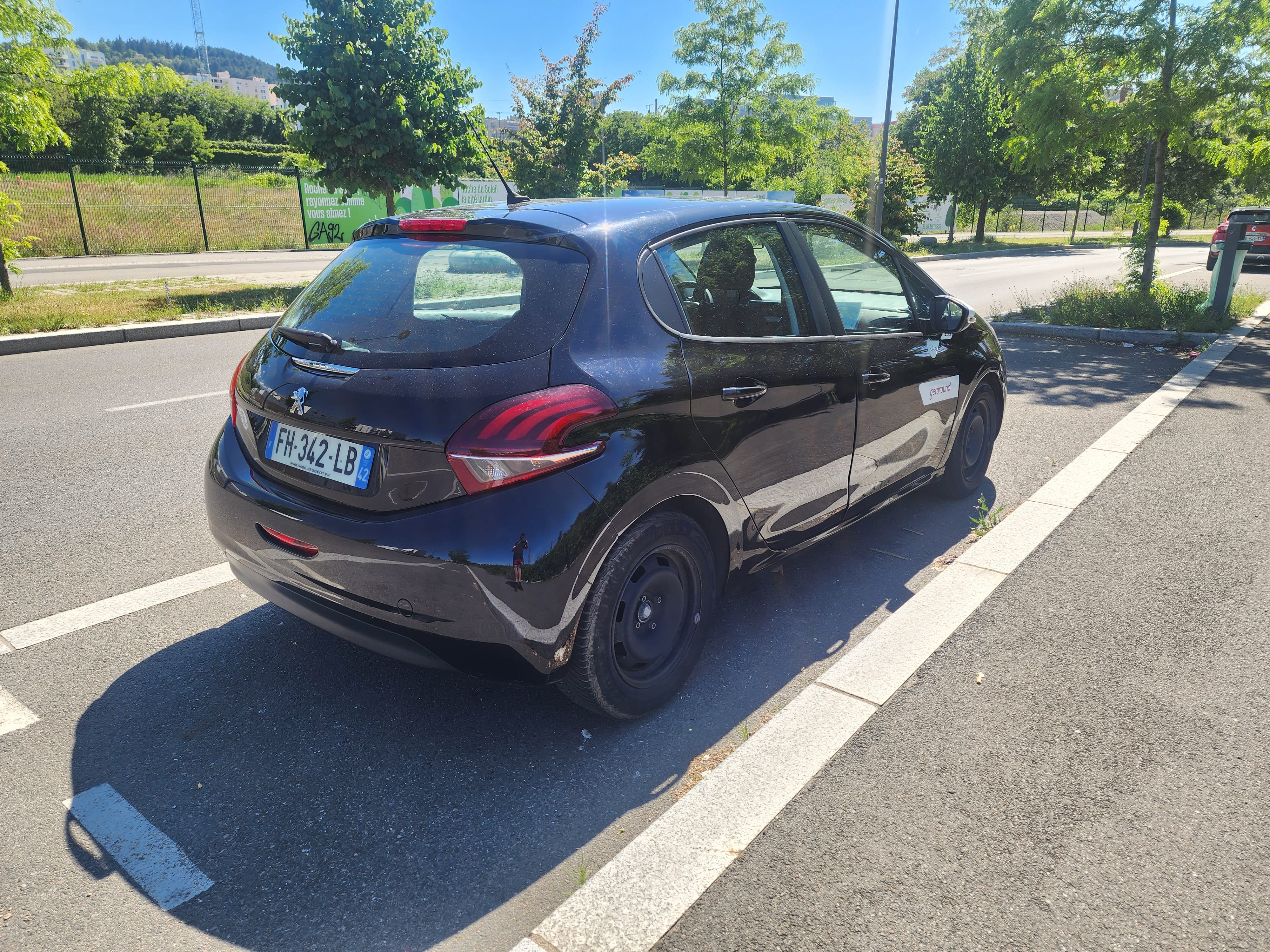 Peugeot 208 Connecté 24h/24h avec Régulateur de vitesse