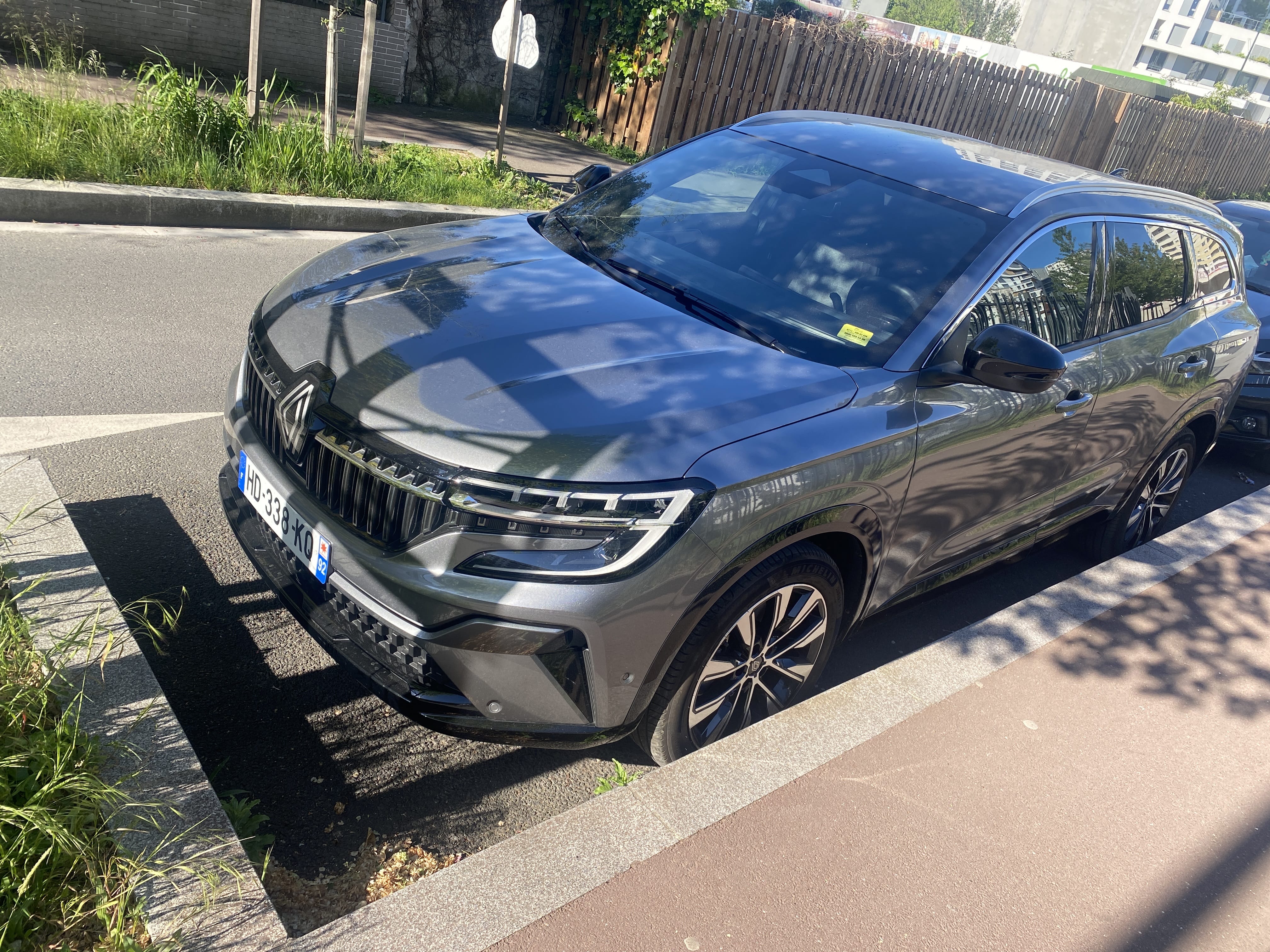 Renault Espace, 2025, Essence 95 / Électrique (hybride), automatique, 7 places