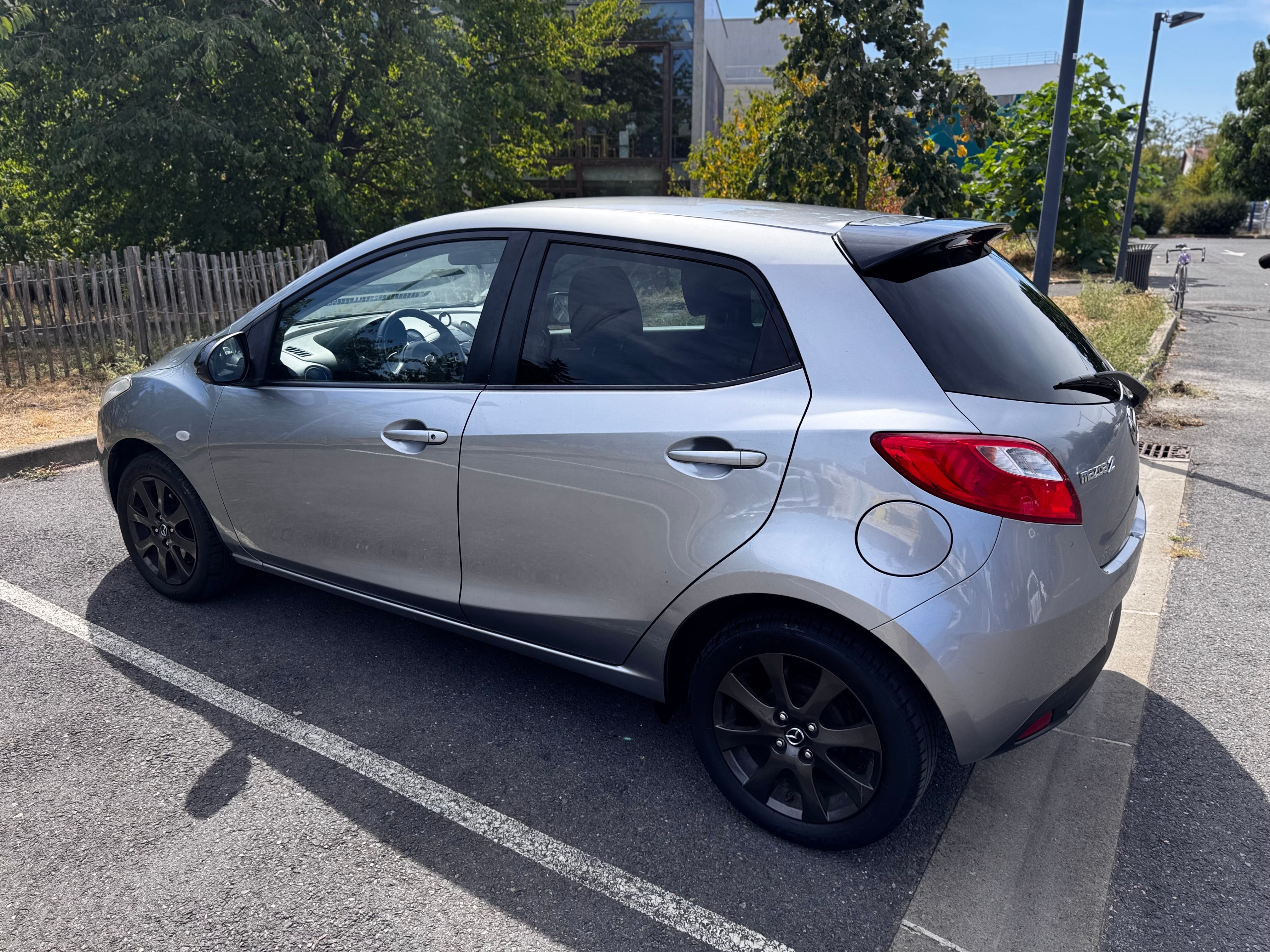 Mazda 2, 2014, Essence 95