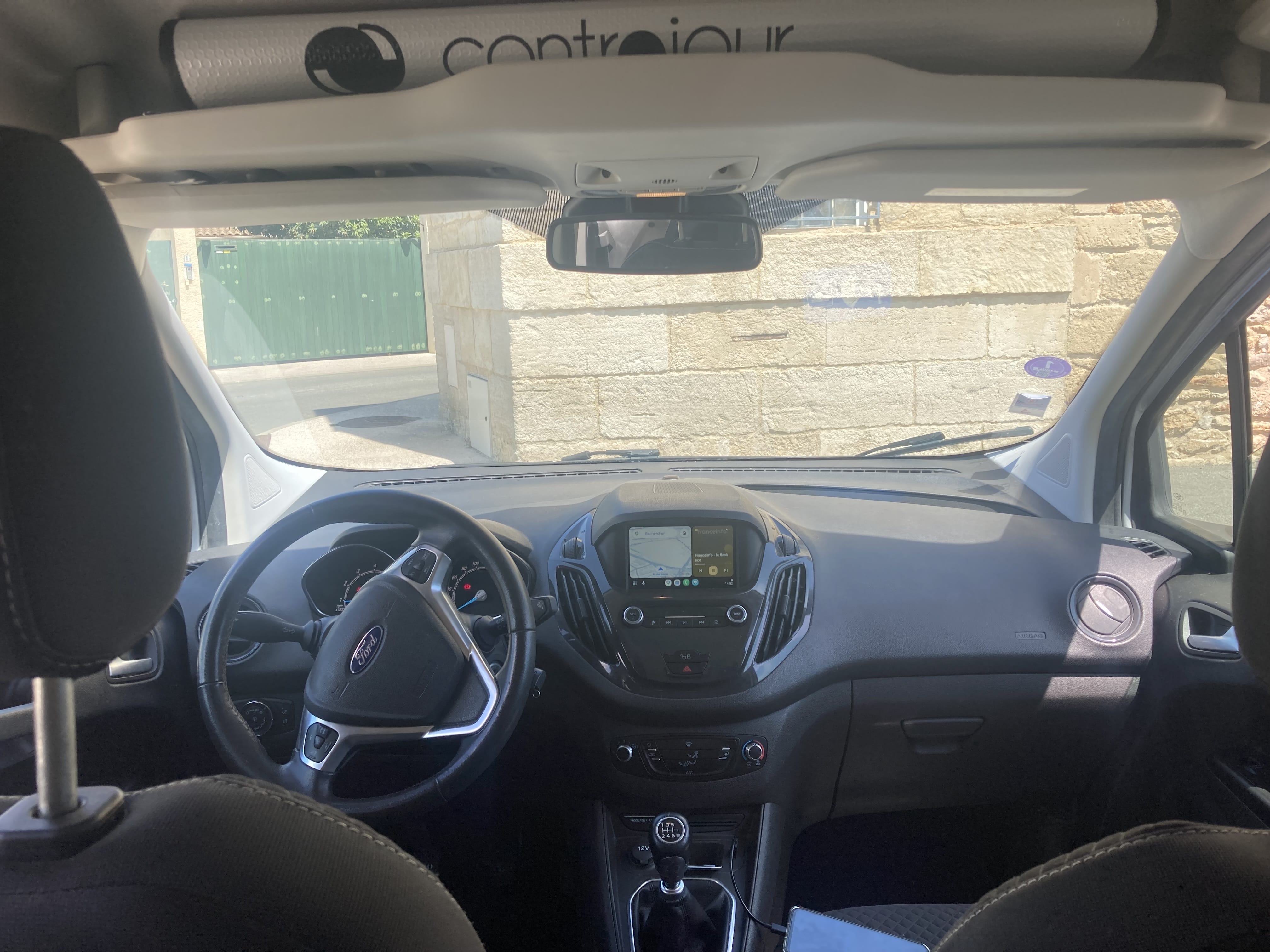 Ford Tourneo Courier Essence avec Régulateur de vitesse