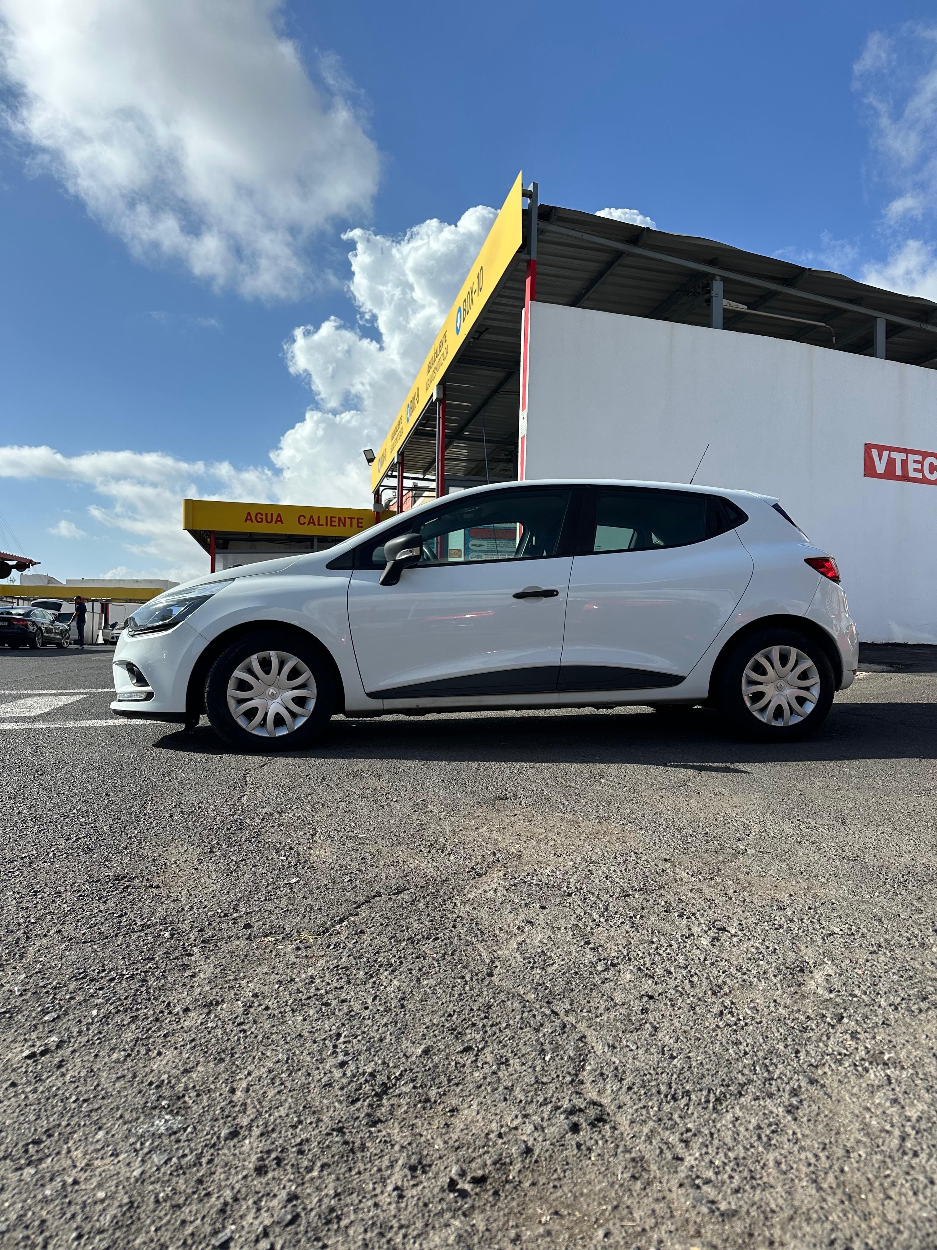 Renault Clio con Aire acondicionado