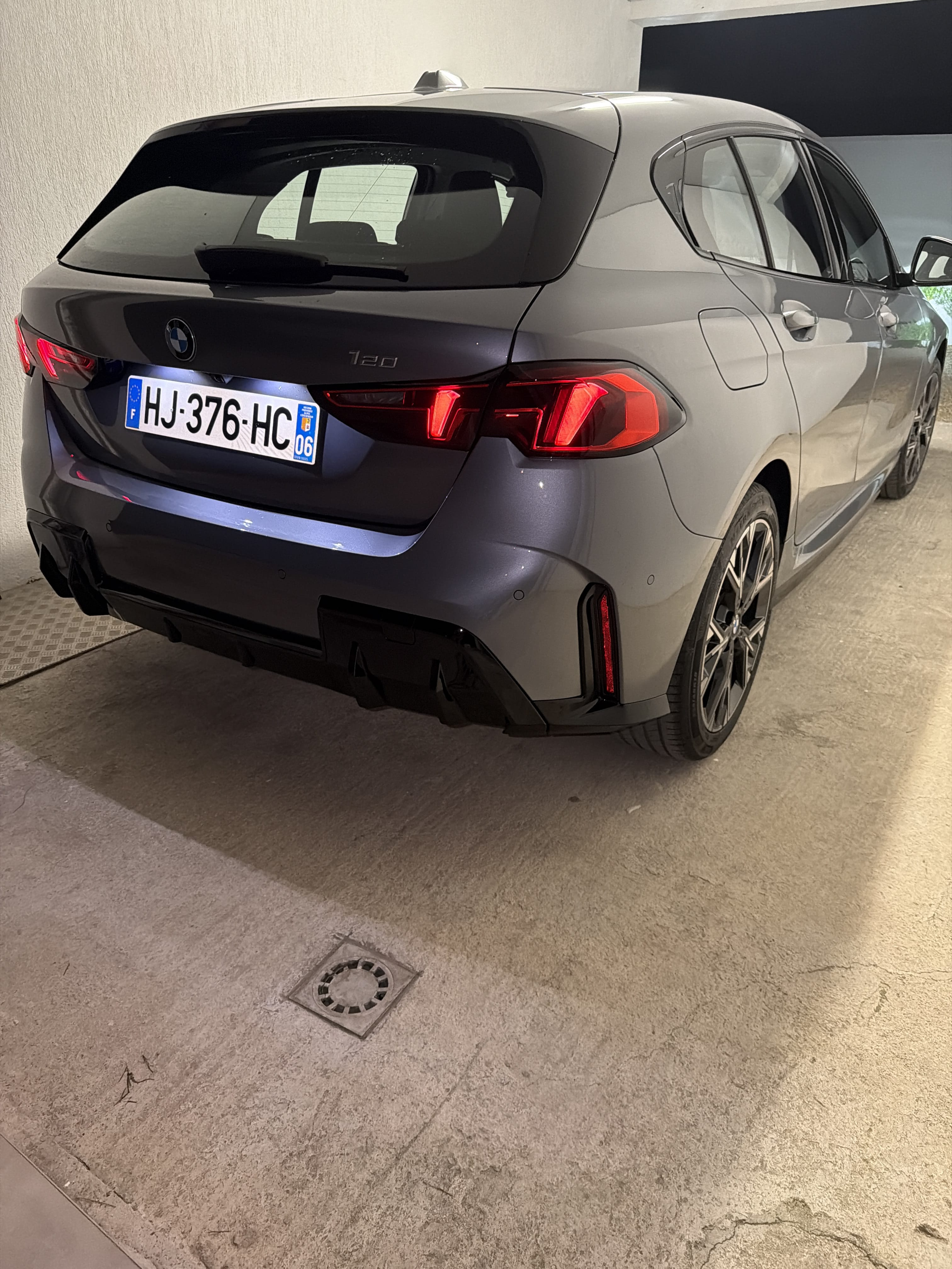 BMW Série 1 avec GPS