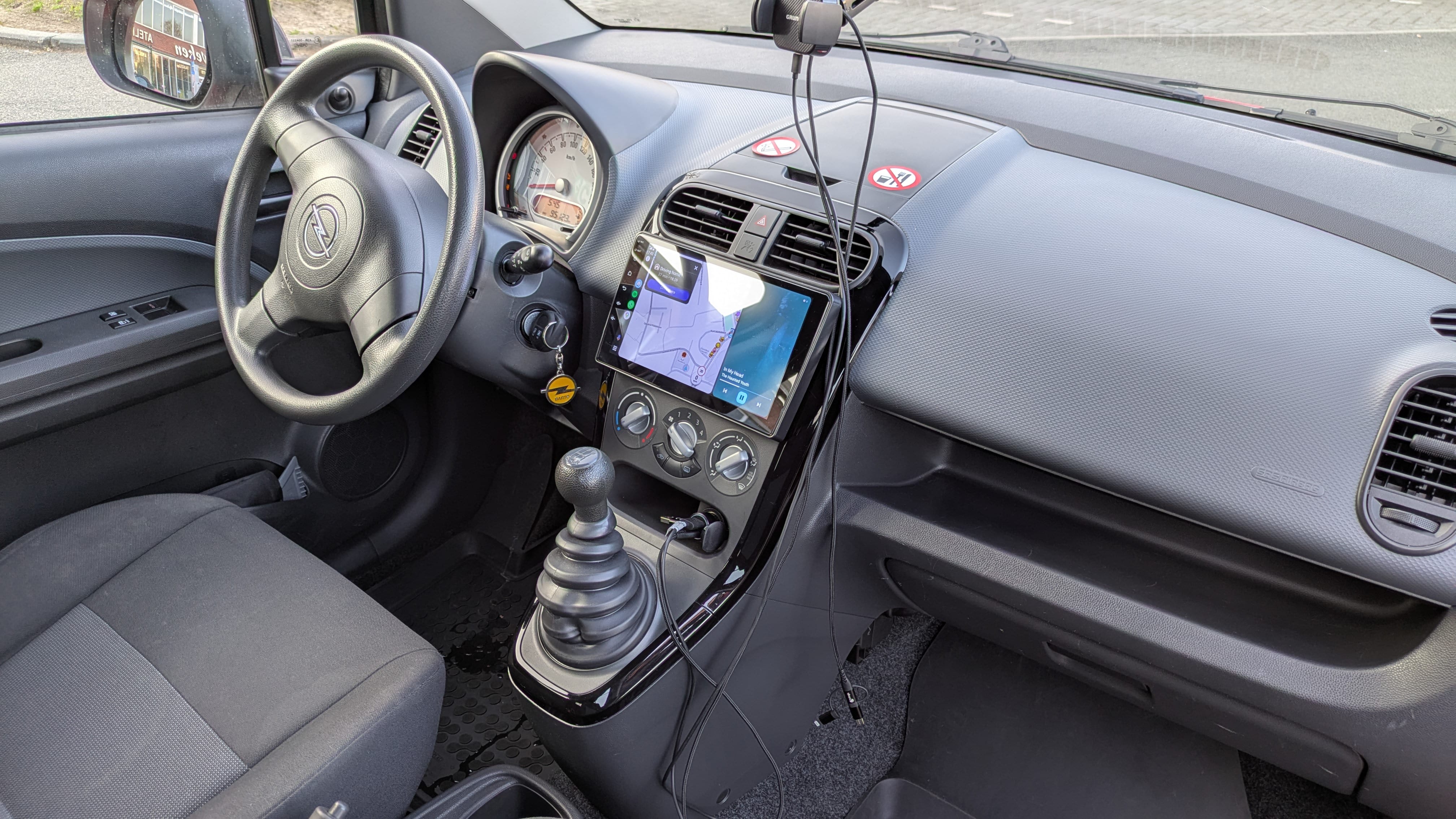 Opel Agila met Bluetooth audio
