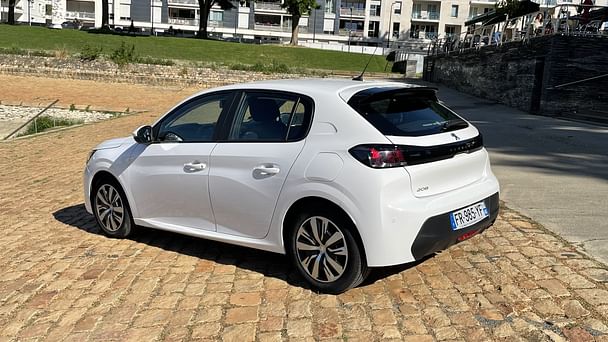 Peugeot 208 Active Puretech avec Régulateur de vitesse