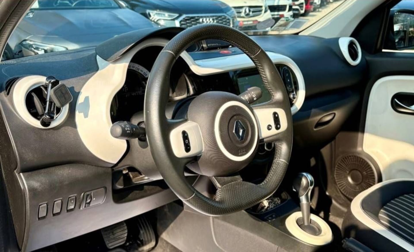 Renault Twingo III  5 chevaux fiscaux Bioéthanol BOITE AUTOMATIQUE avec Android Auto
