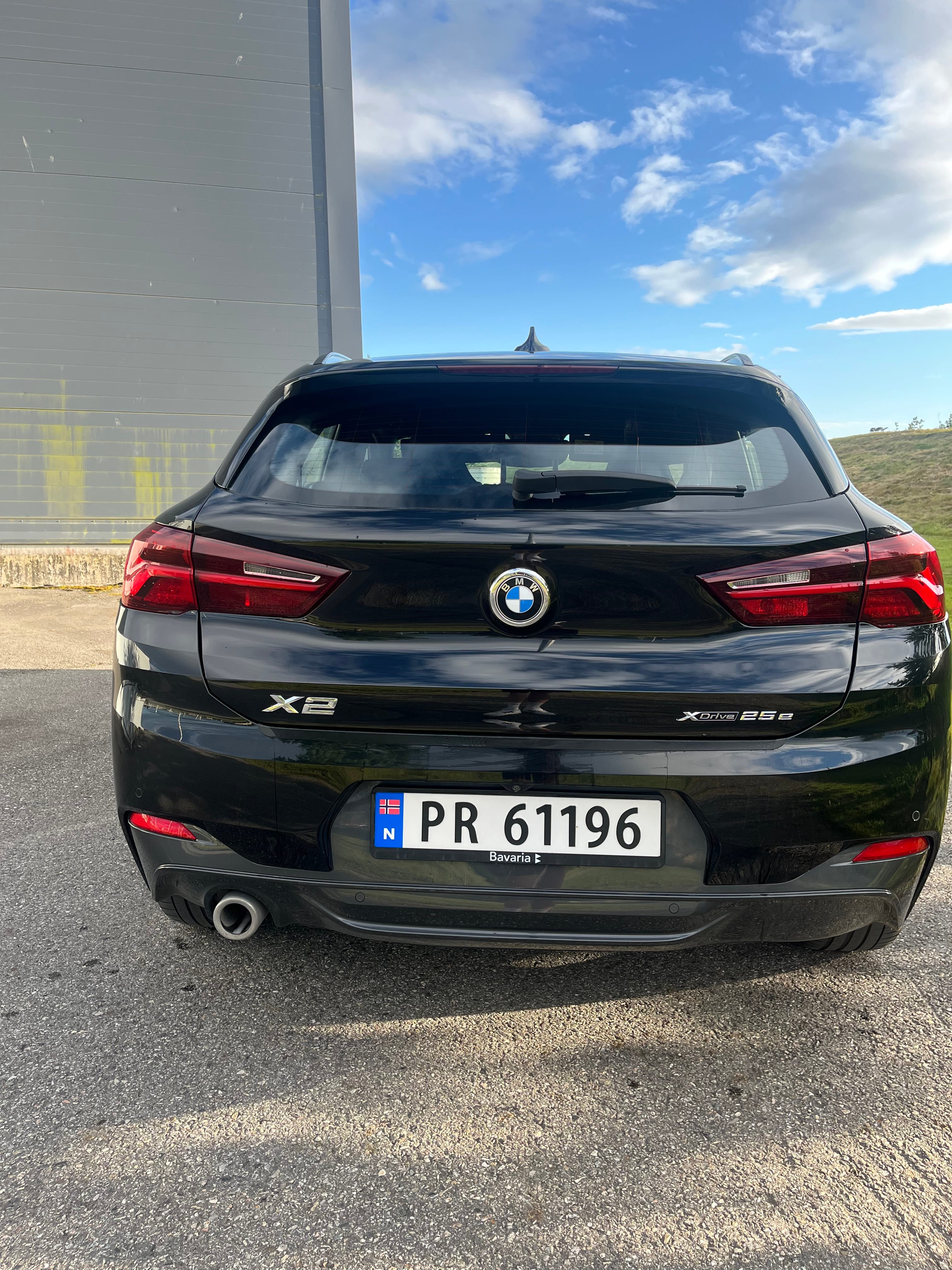 BMW X2 med Ryggekamera