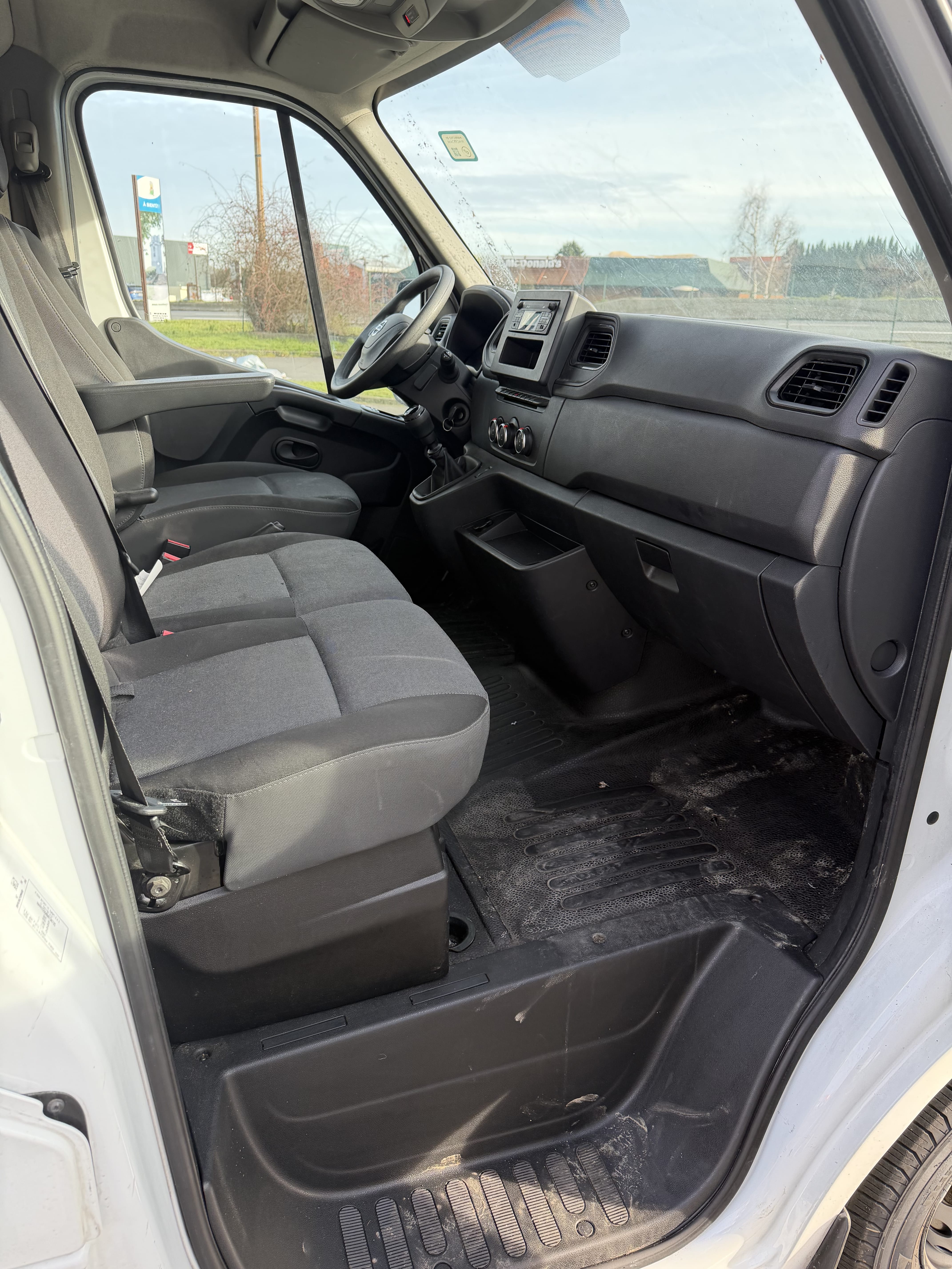 Nissan NV400 ( MASTER)