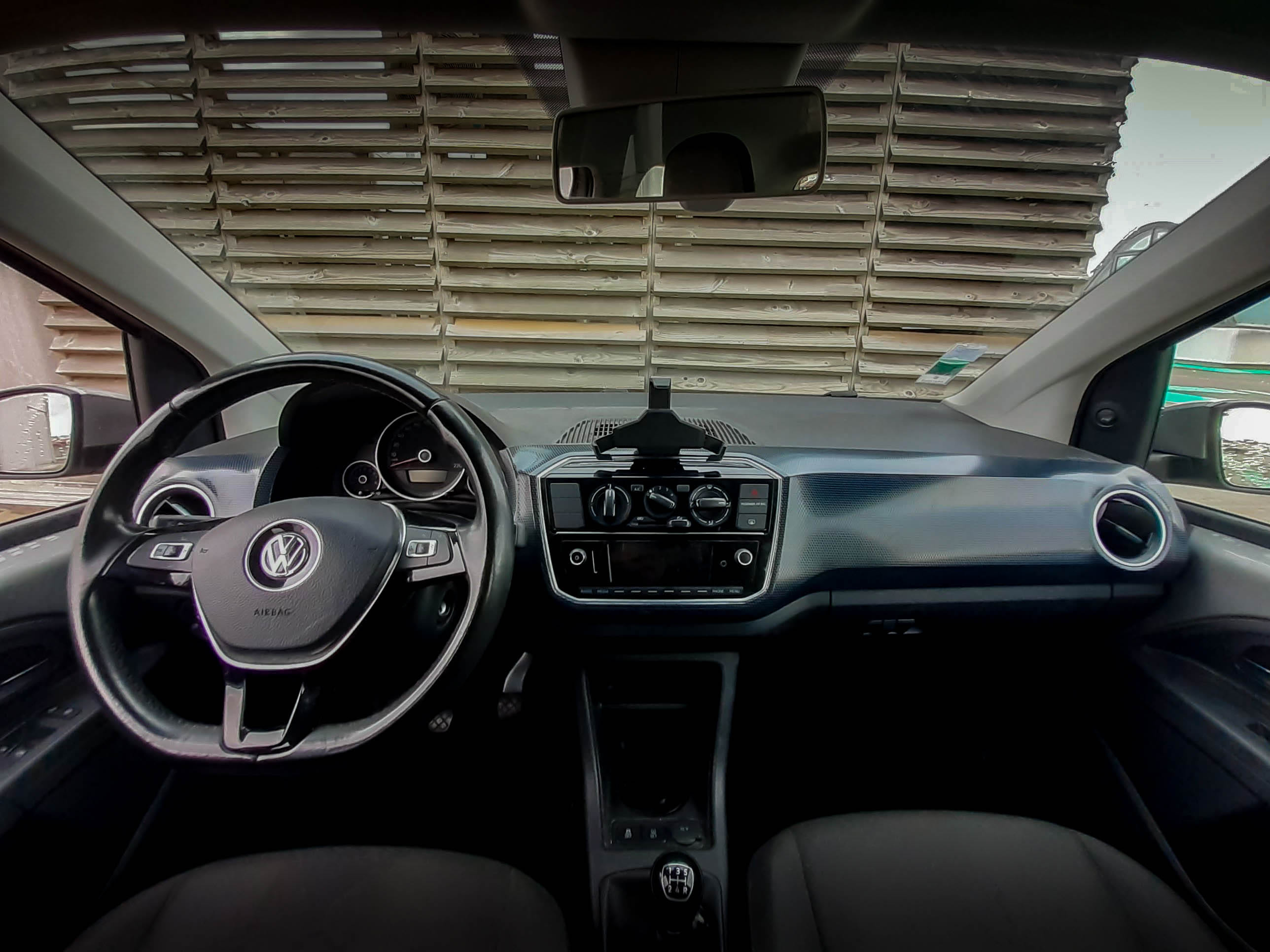 Volkswagen Up! with Audio / iPod input