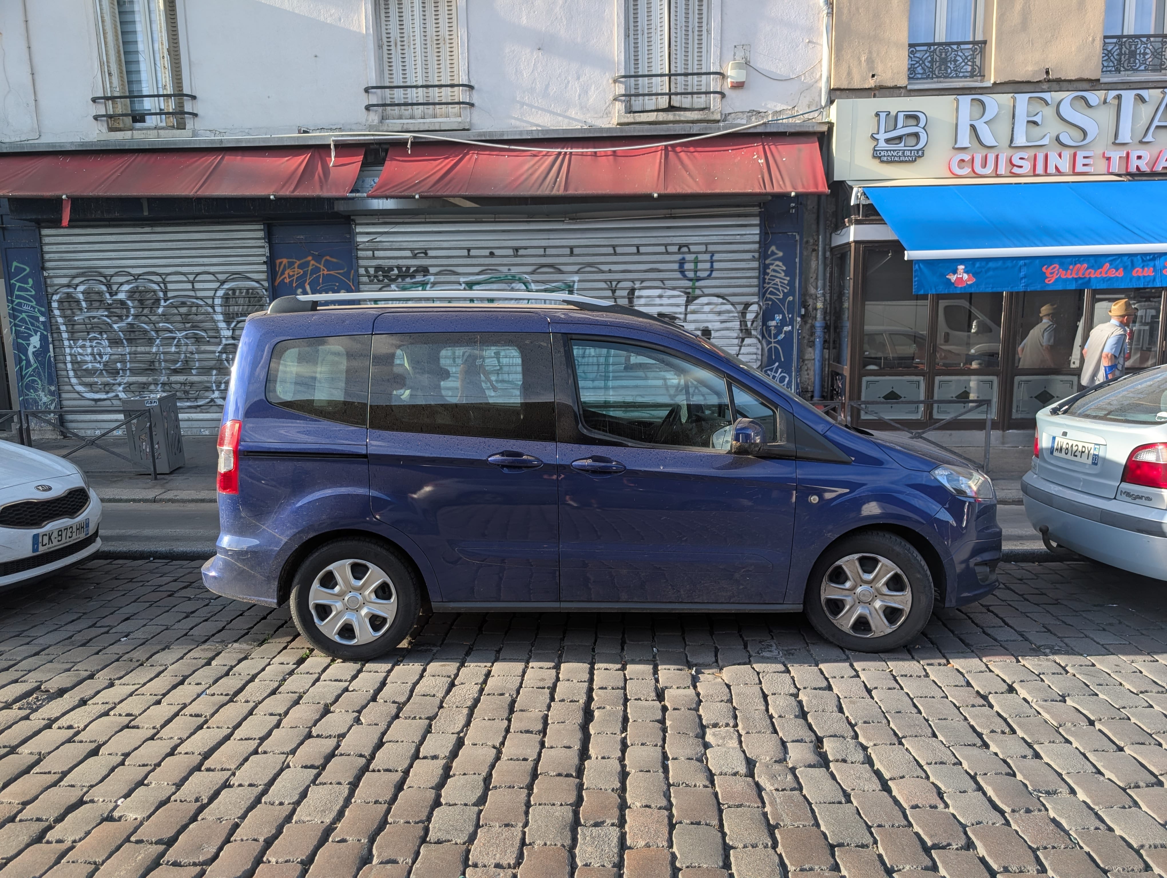 Ford Tourneo Courier avec Régulateur de vitesse