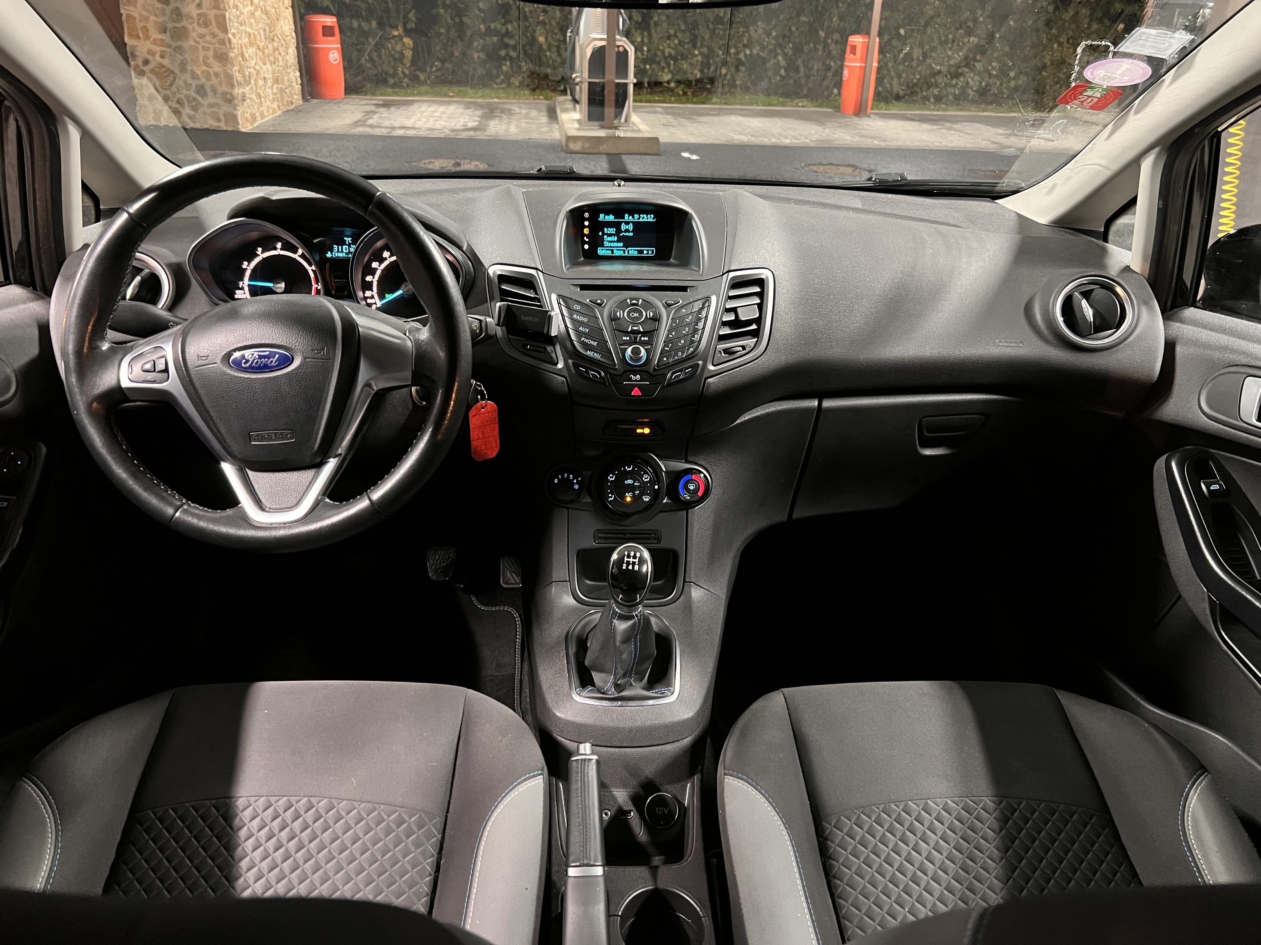 Ford Fiesta Essence CLIM avec Climatisation