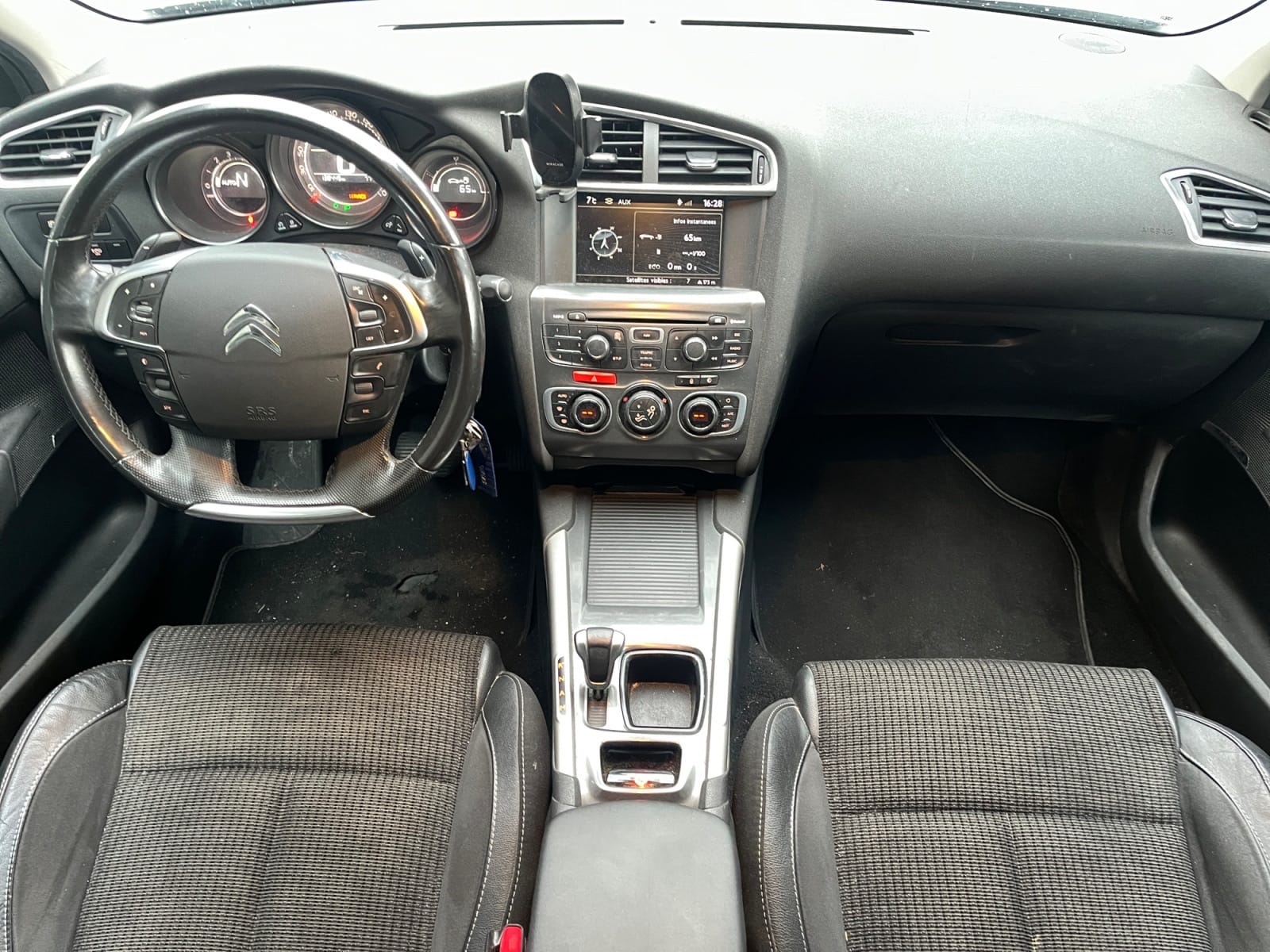 Citroen C4 with Cruise control