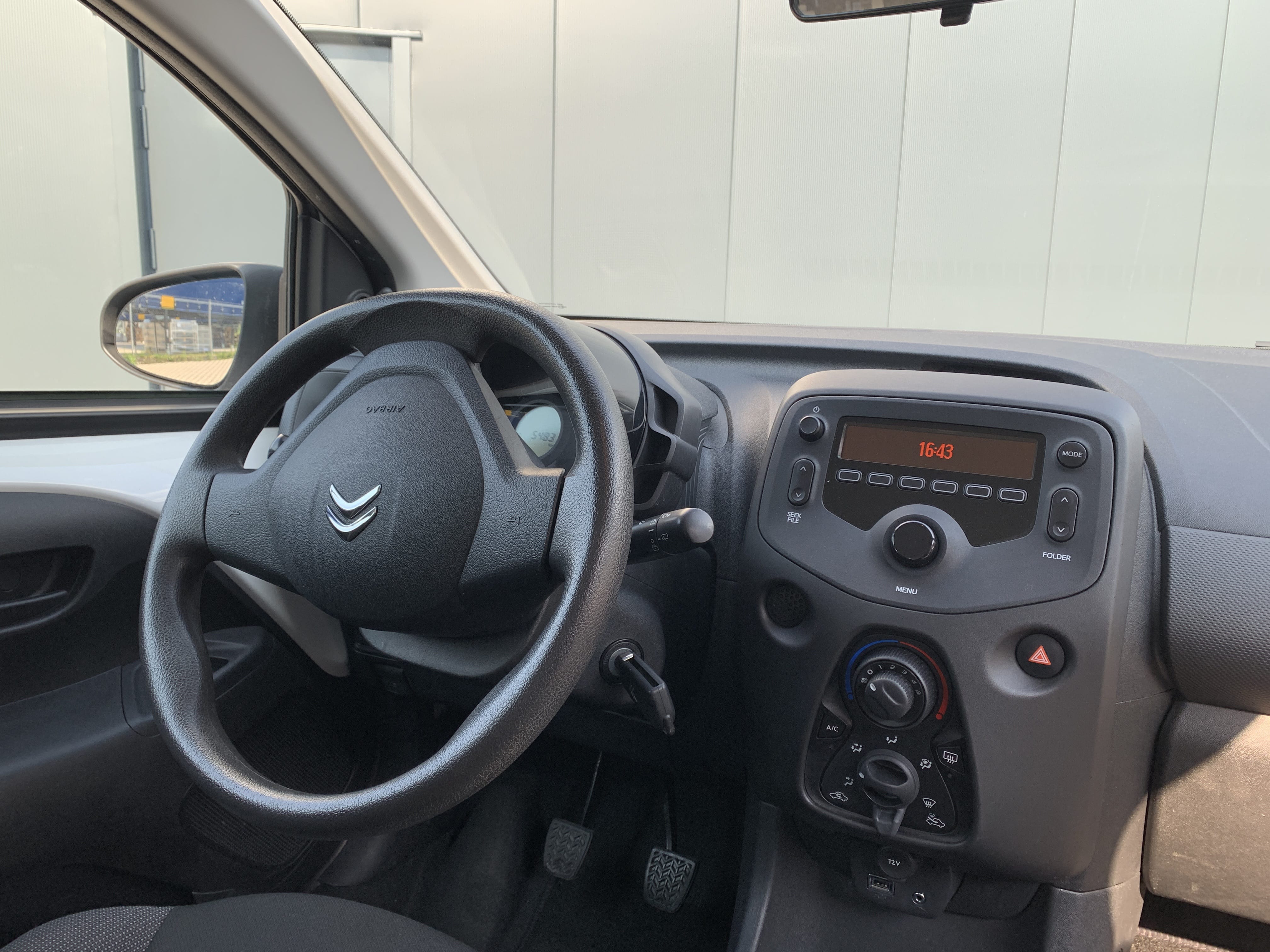 Citroen C1 Life 5-türig mit Winterreifen
