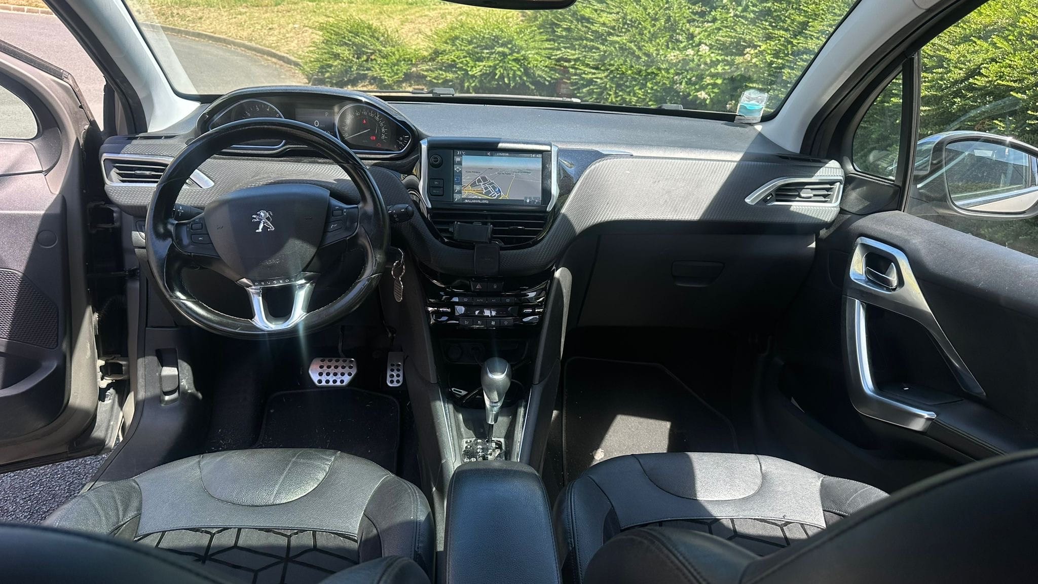 Peugeot 208 avec Caméra de recul