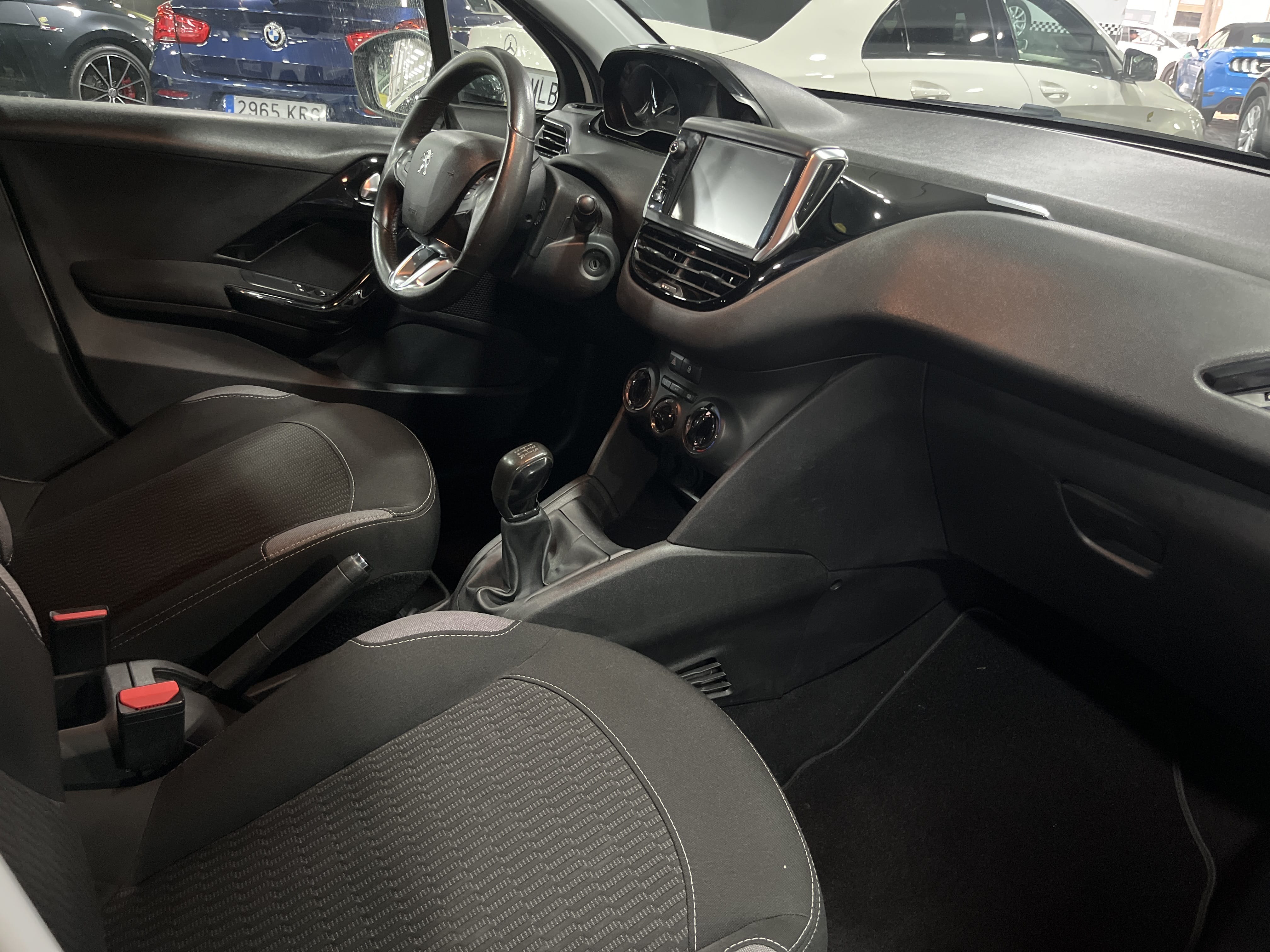 Peugeot 208 con Control de velocidad