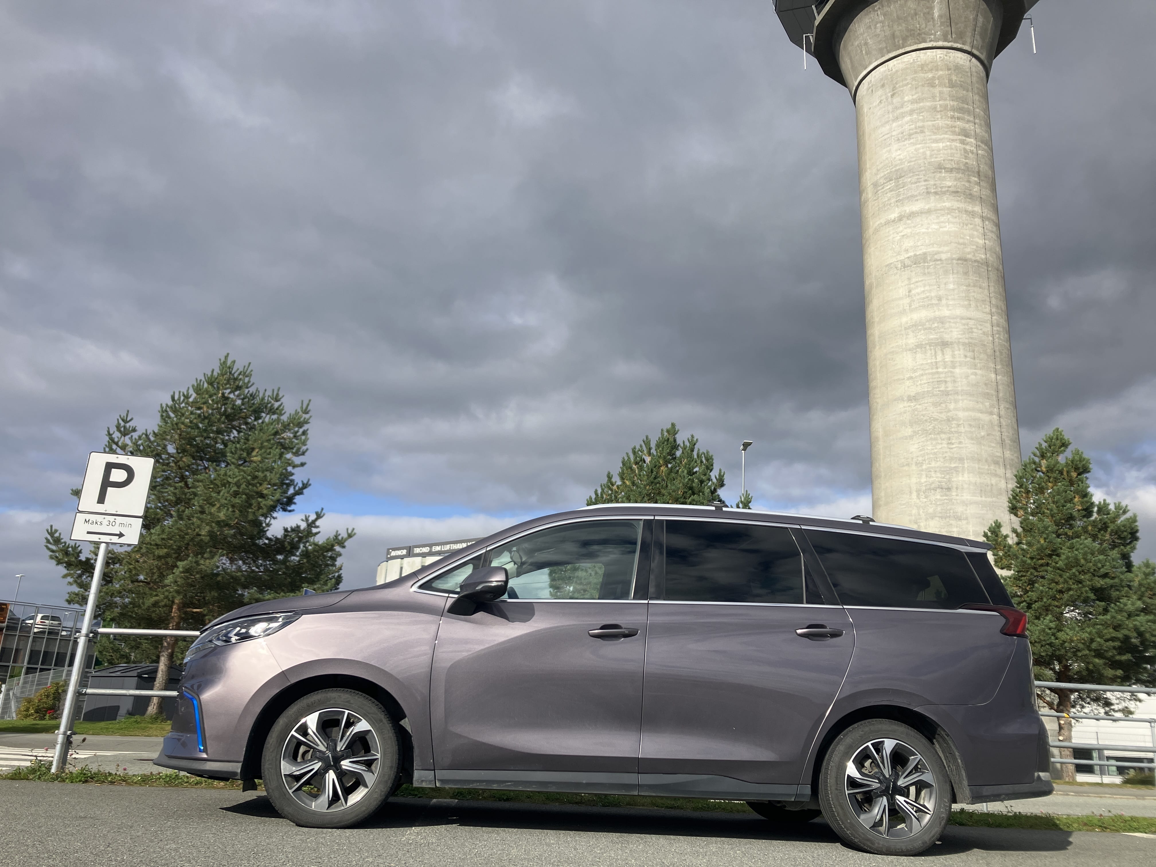 Maxus Euniq med Apple CarPlay