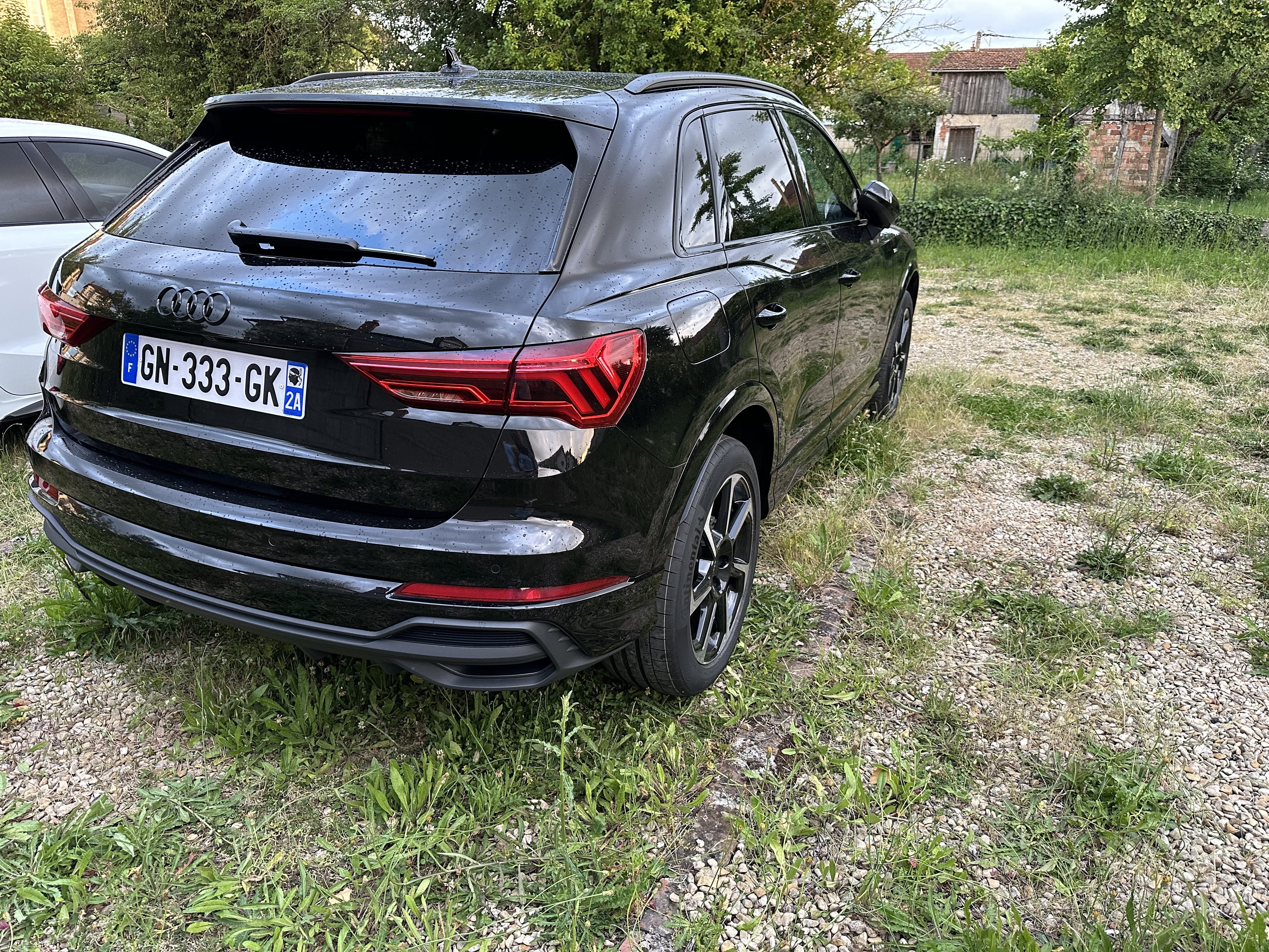Audi Q3, 2023, Essence 95 / Électrique (hybride), automatique