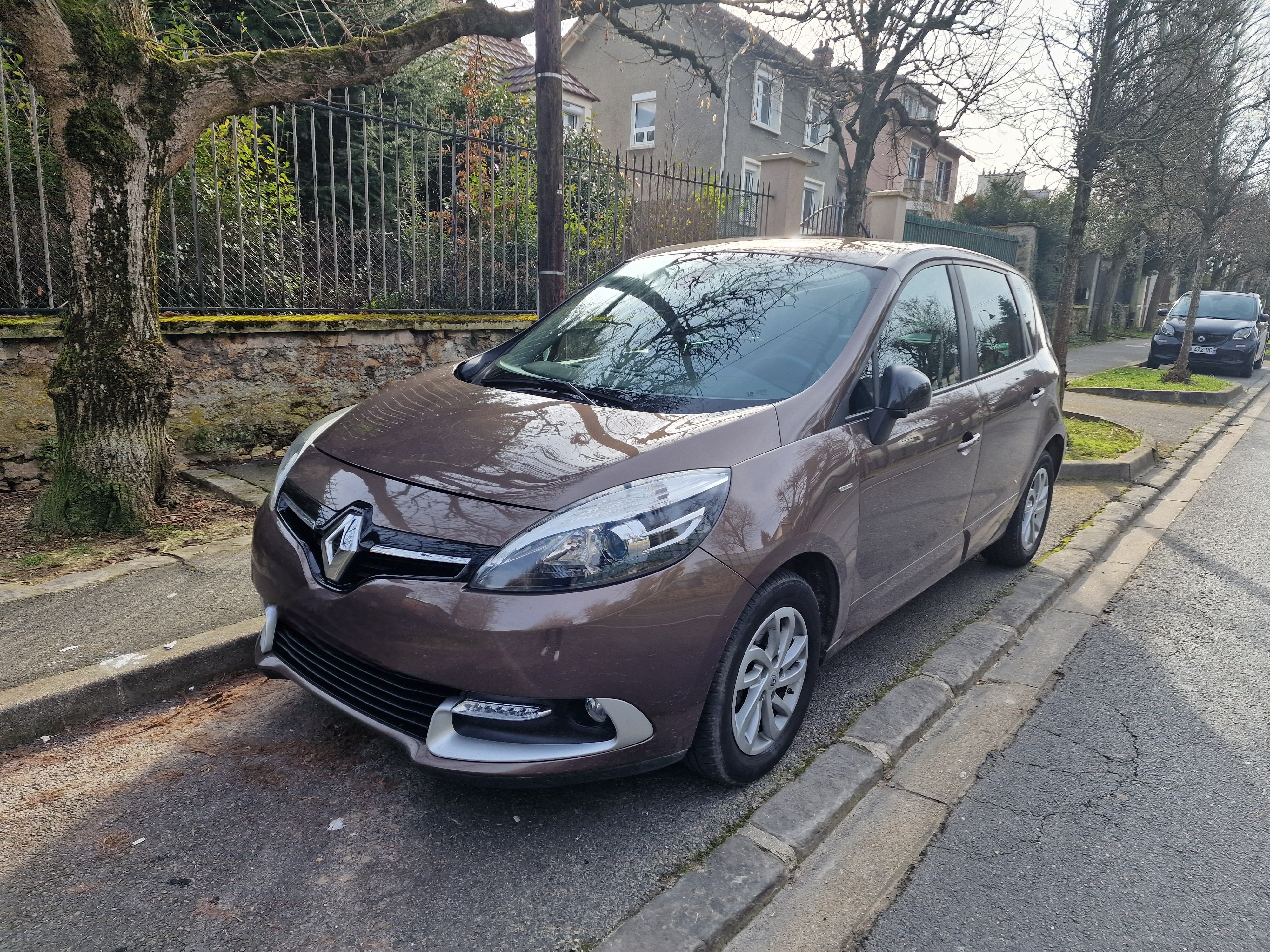 Renault Scenic, 2015, Essence 95