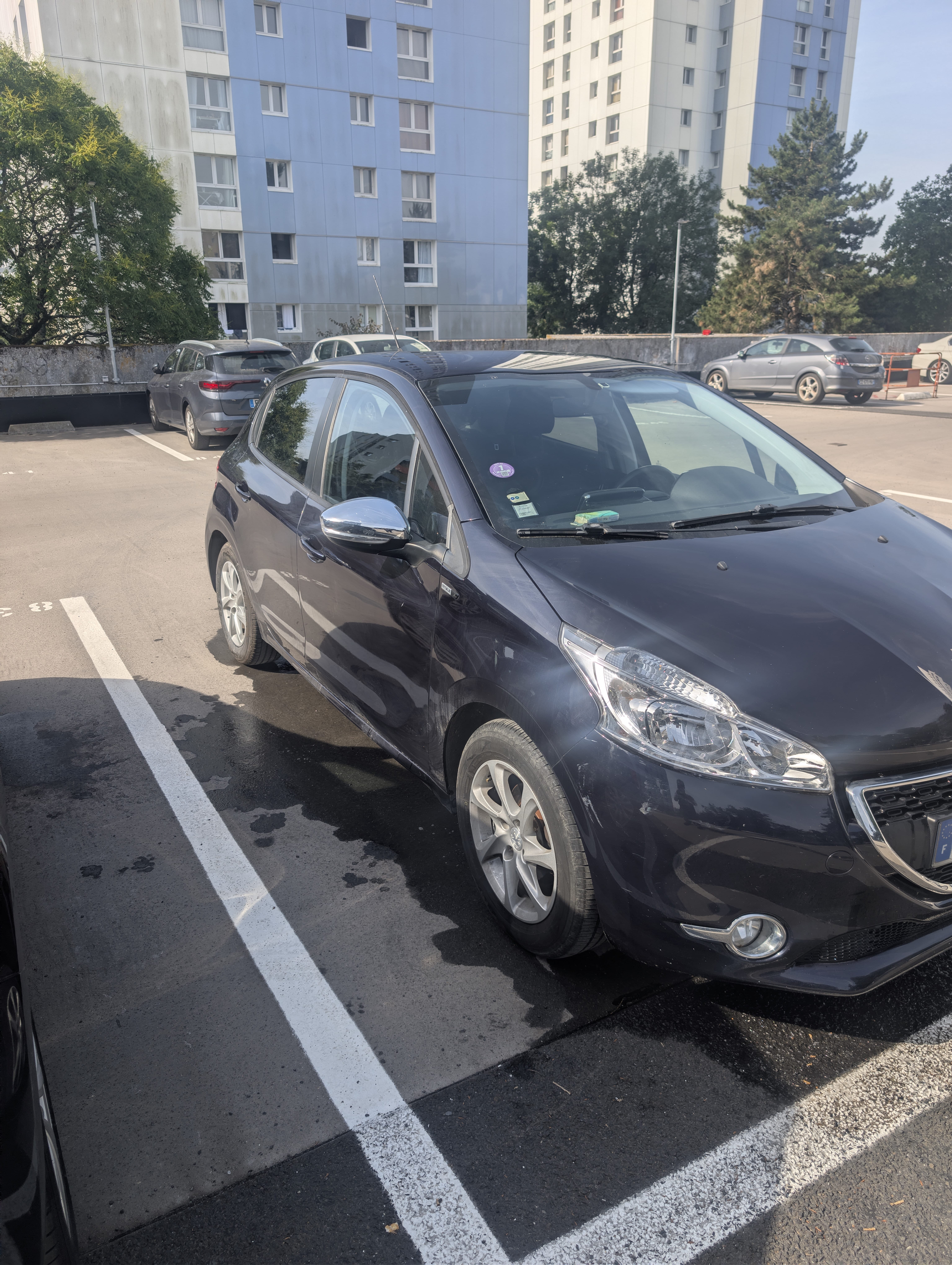 Peugeot 208, 2015, Essence 95, automatique