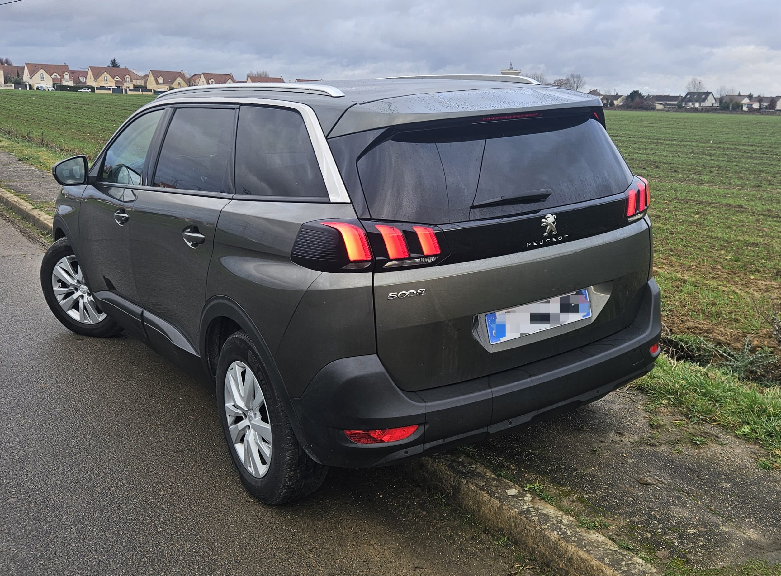 Peugeot 5008 Automatique avec Régulateur de vitesse