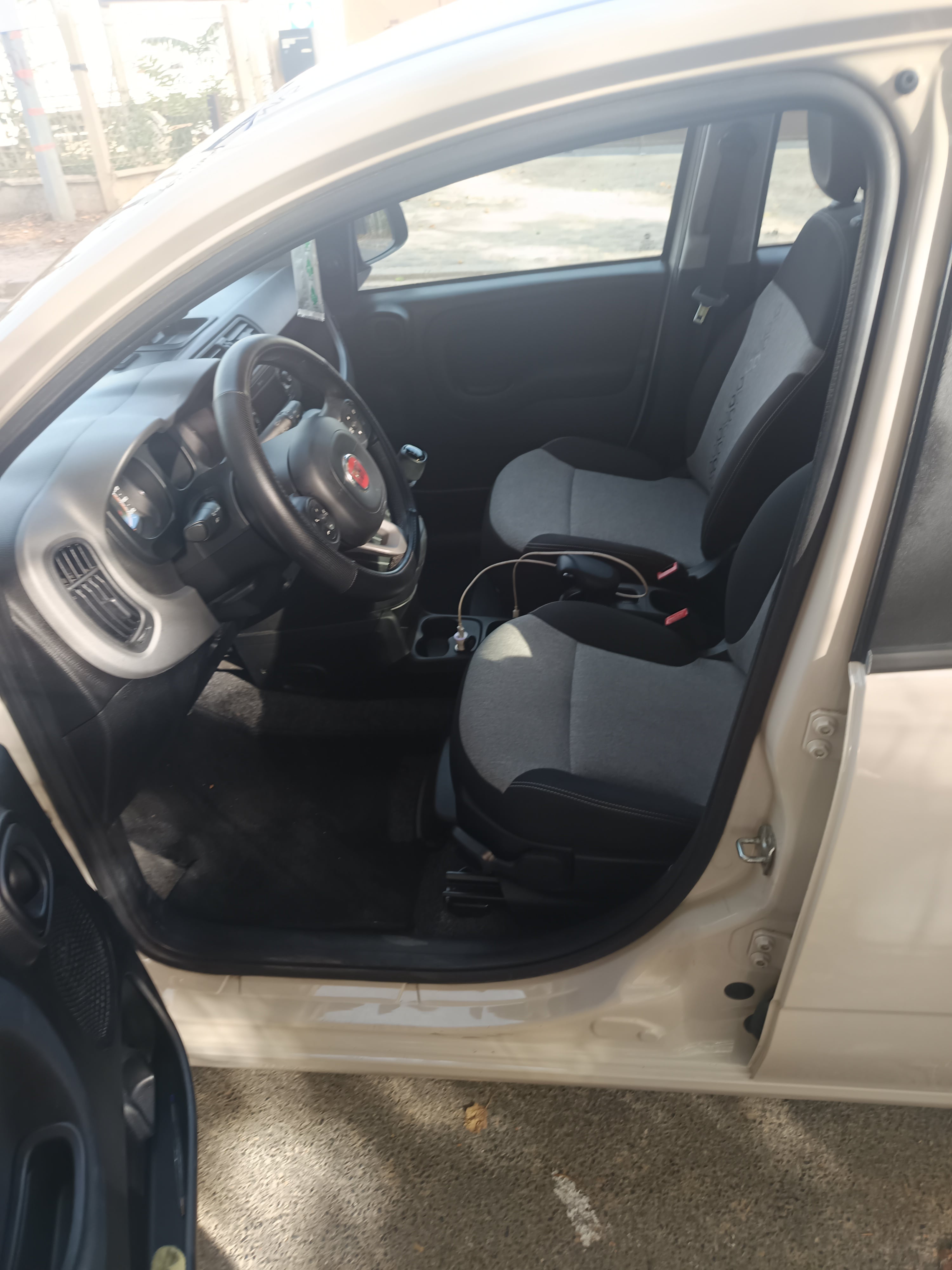 Fiat Panda avec Autoradio