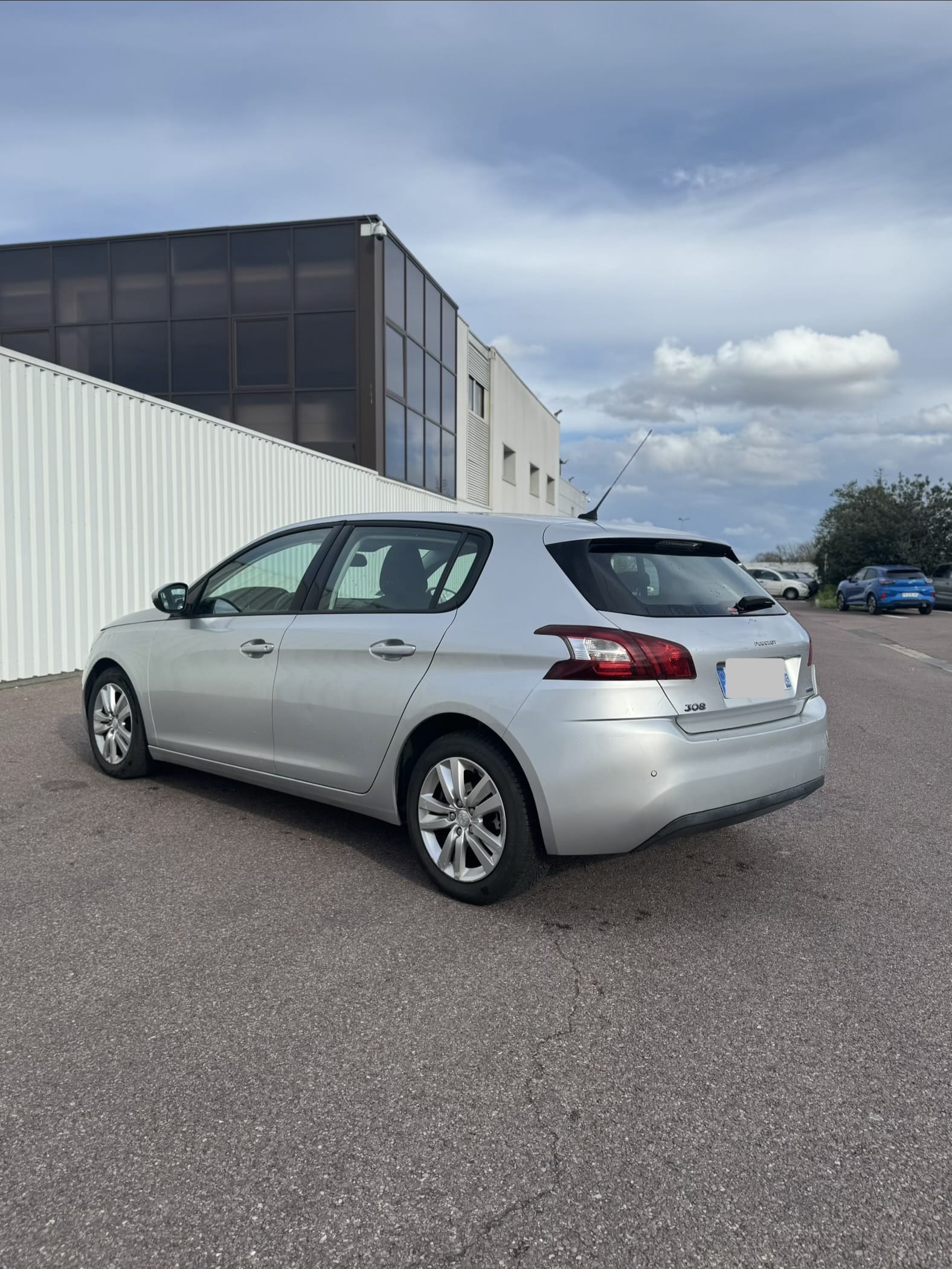 Peugeot 308 avec GPS