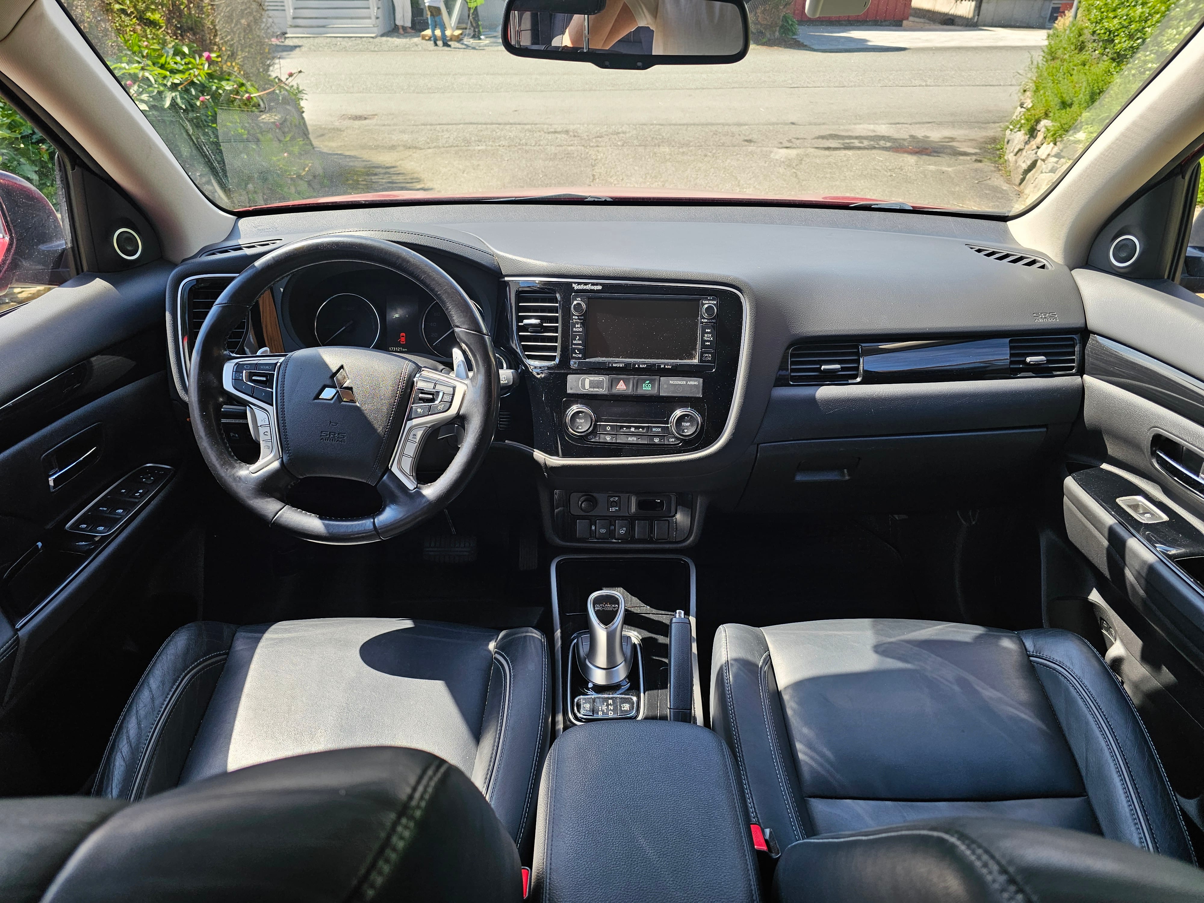 Mitsubishi Outlander Hybrid 2.0 Hybrid Bensin med GPS