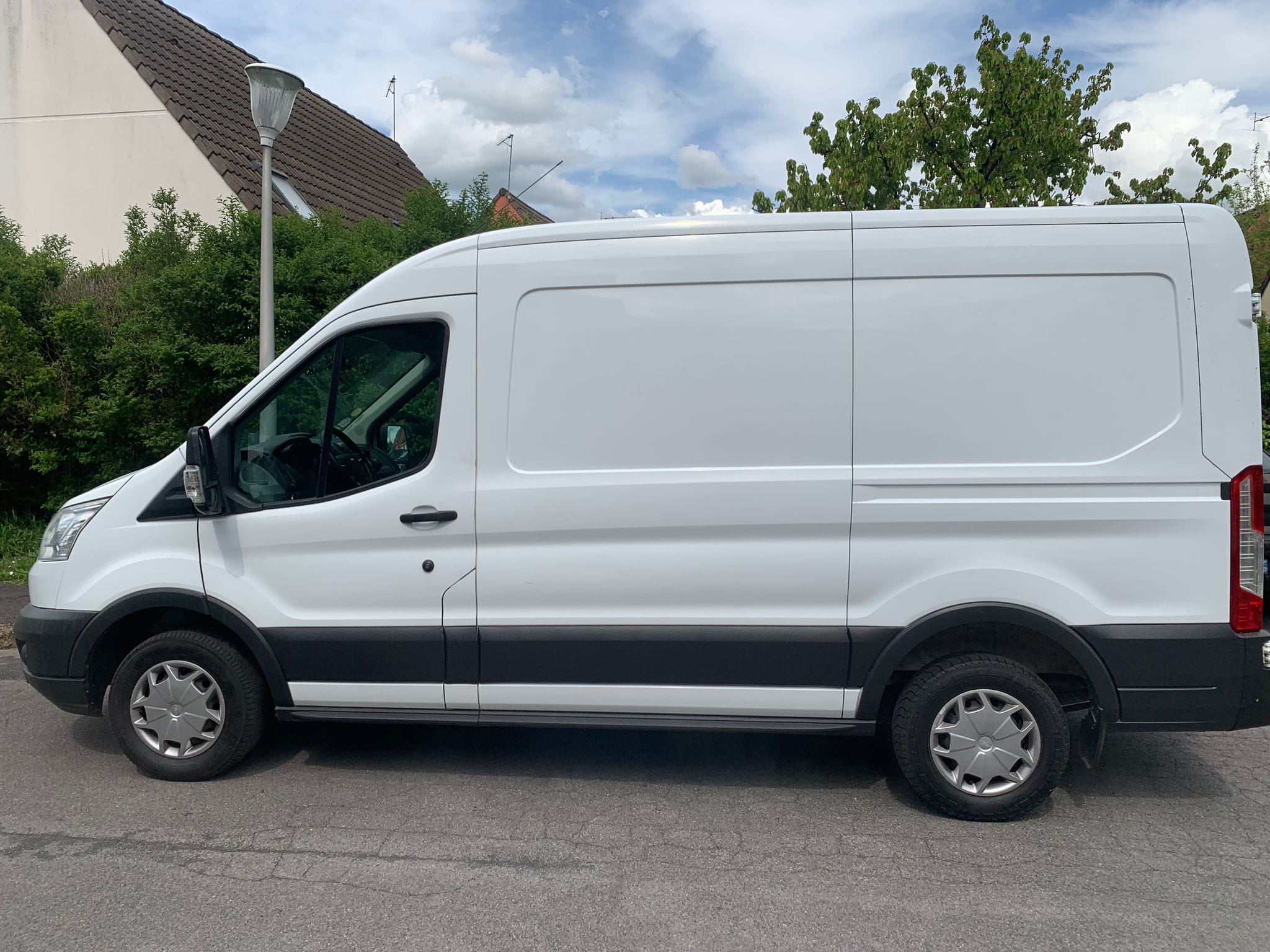 Ford Transit Fourgon avec Climatisation